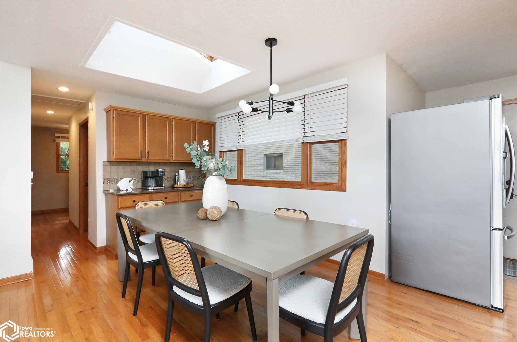 207 Cottage Lane, Montezuma, Iowa image 3