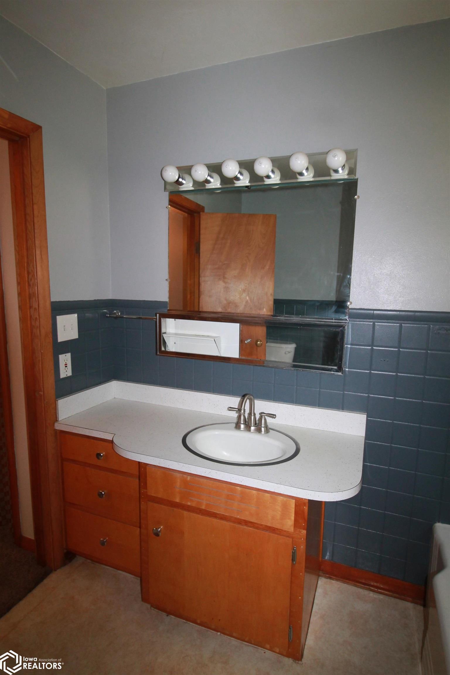 223 W Division Street, Clarinda, Iowa image 11