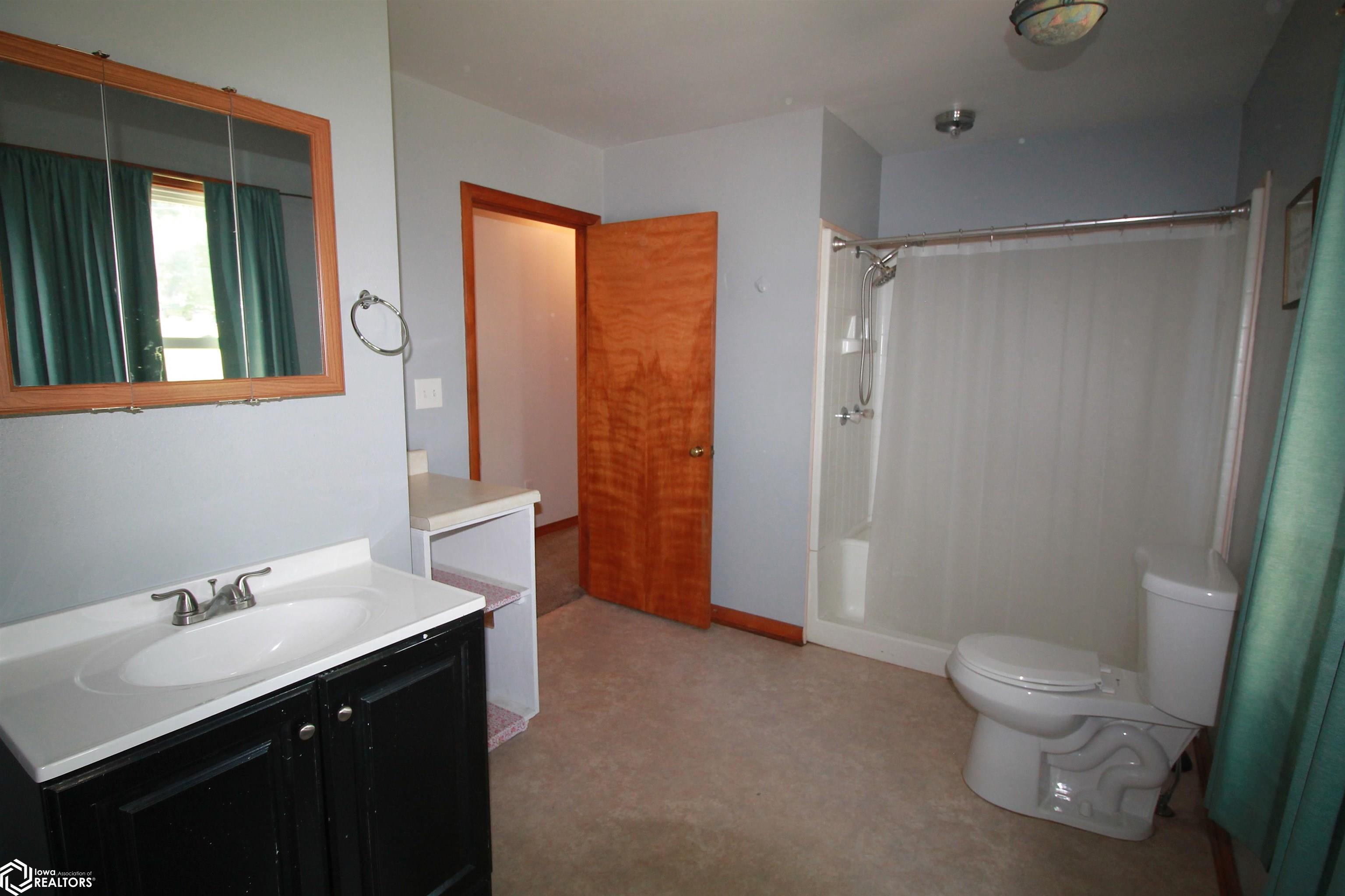 223 W Division Street, Clarinda, Iowa image 16