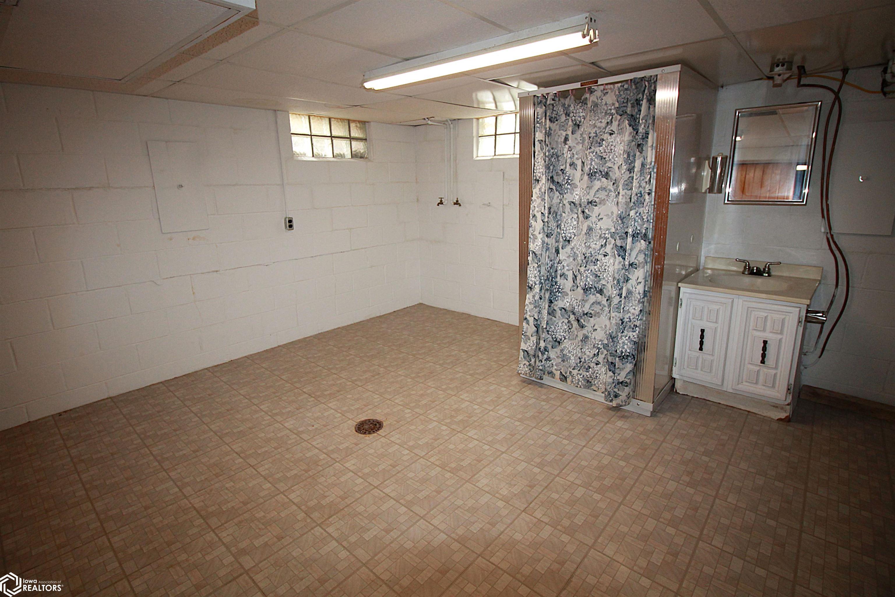 223 W Division Street, Clarinda, Iowa image 21
