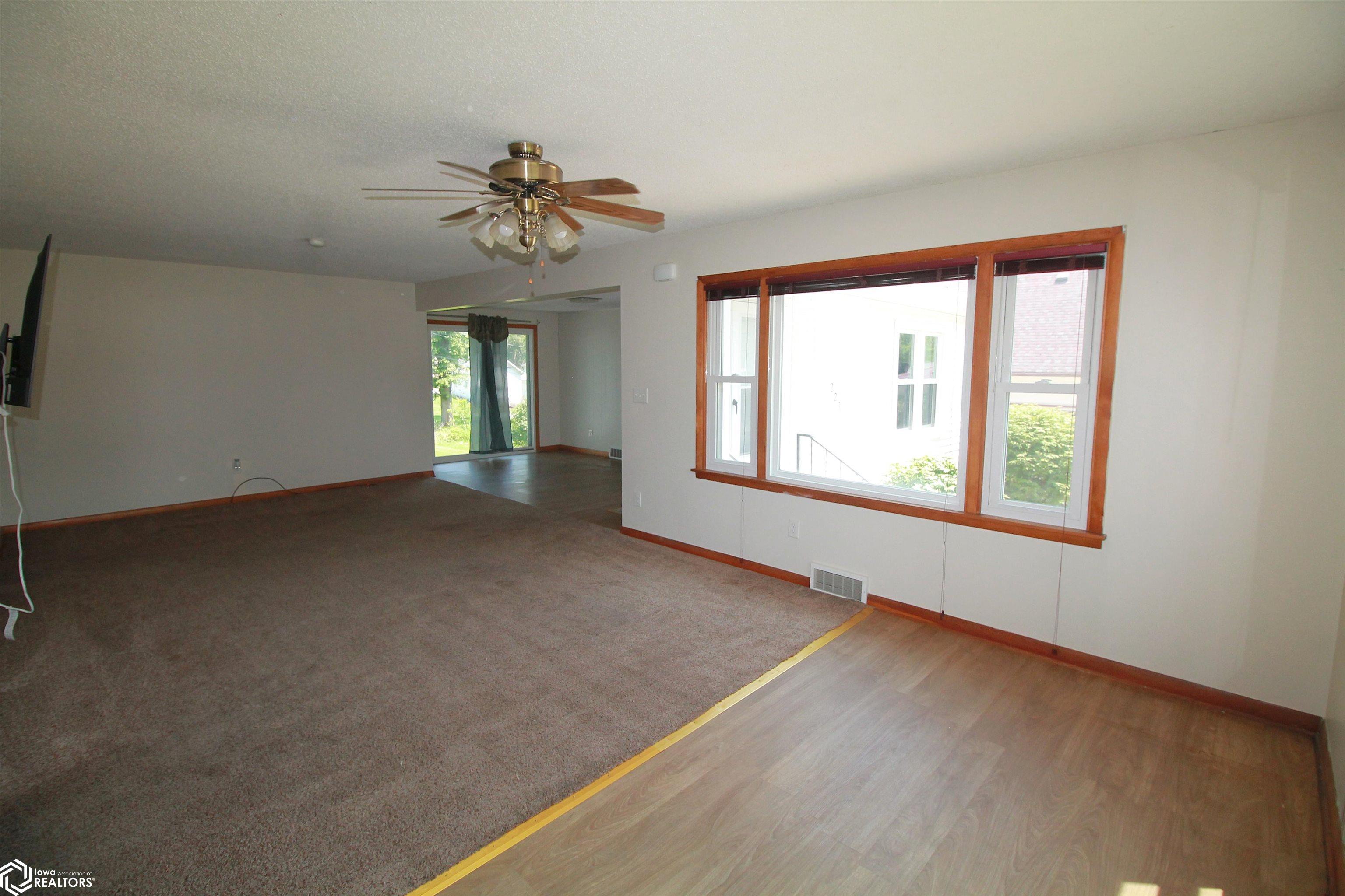 223 W Division Street, Clarinda, Iowa image 5
