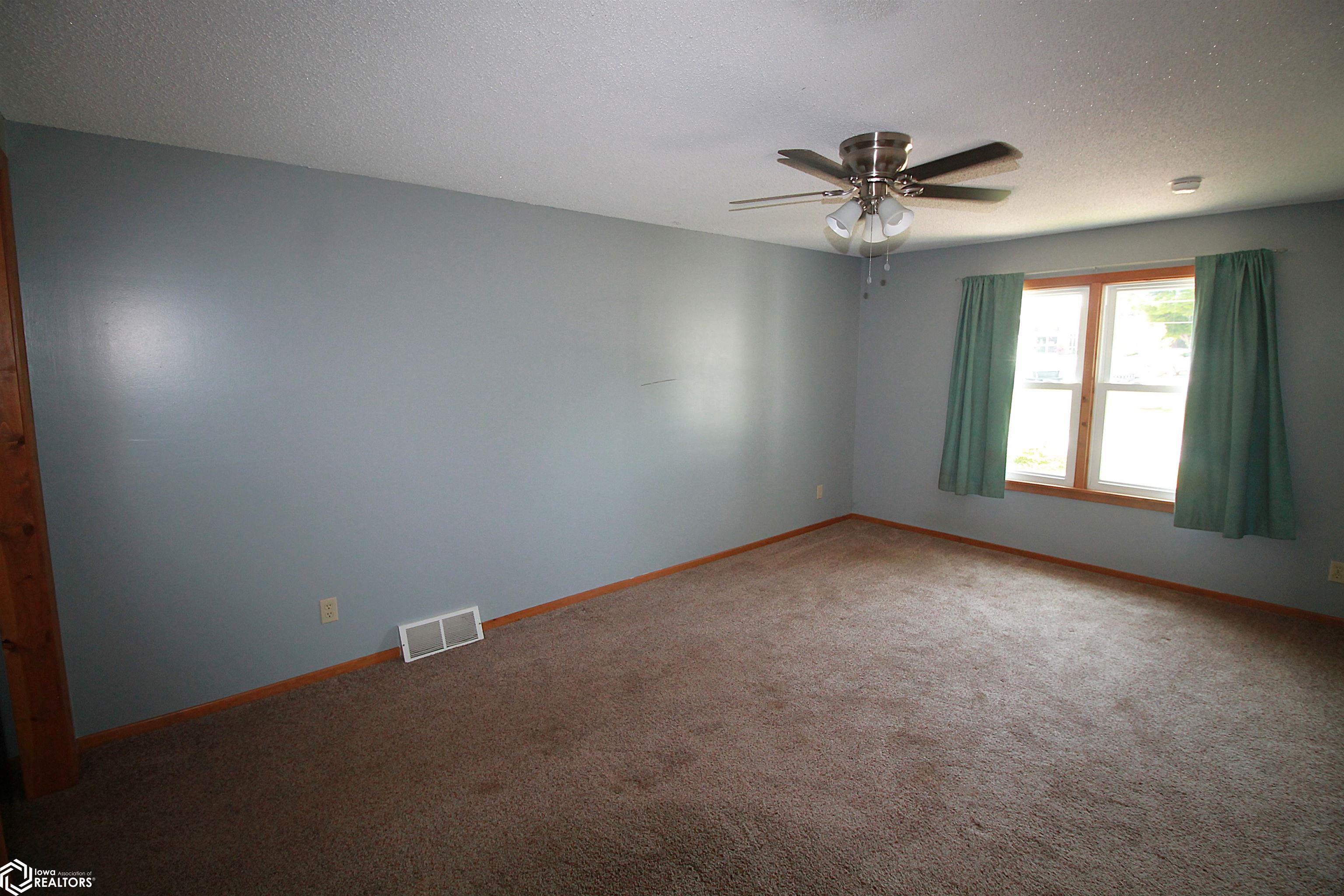223 W Division Street, Clarinda, Iowa image 8
