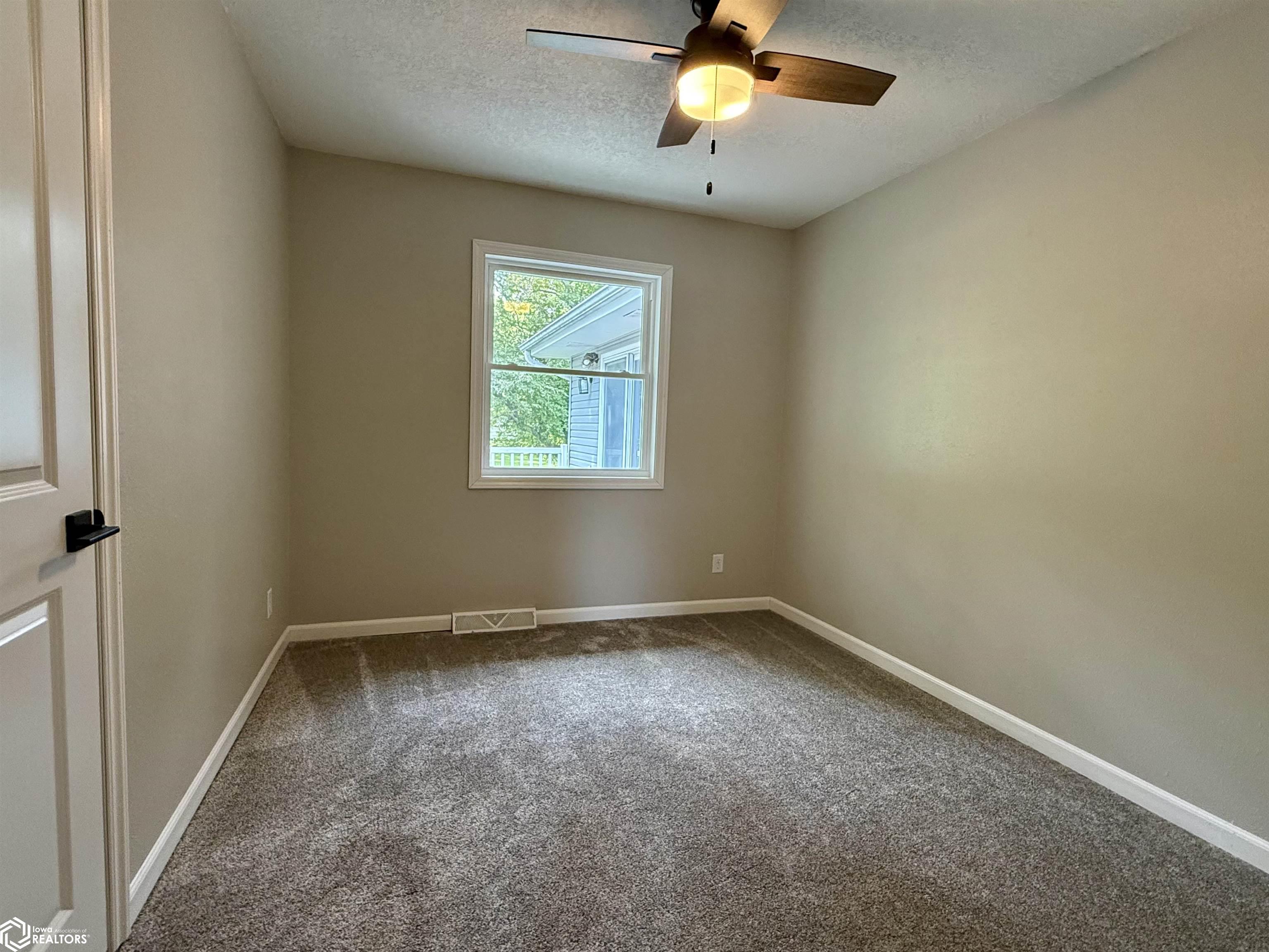 707 Rushview Drive, Jefferson, Iowa image 16