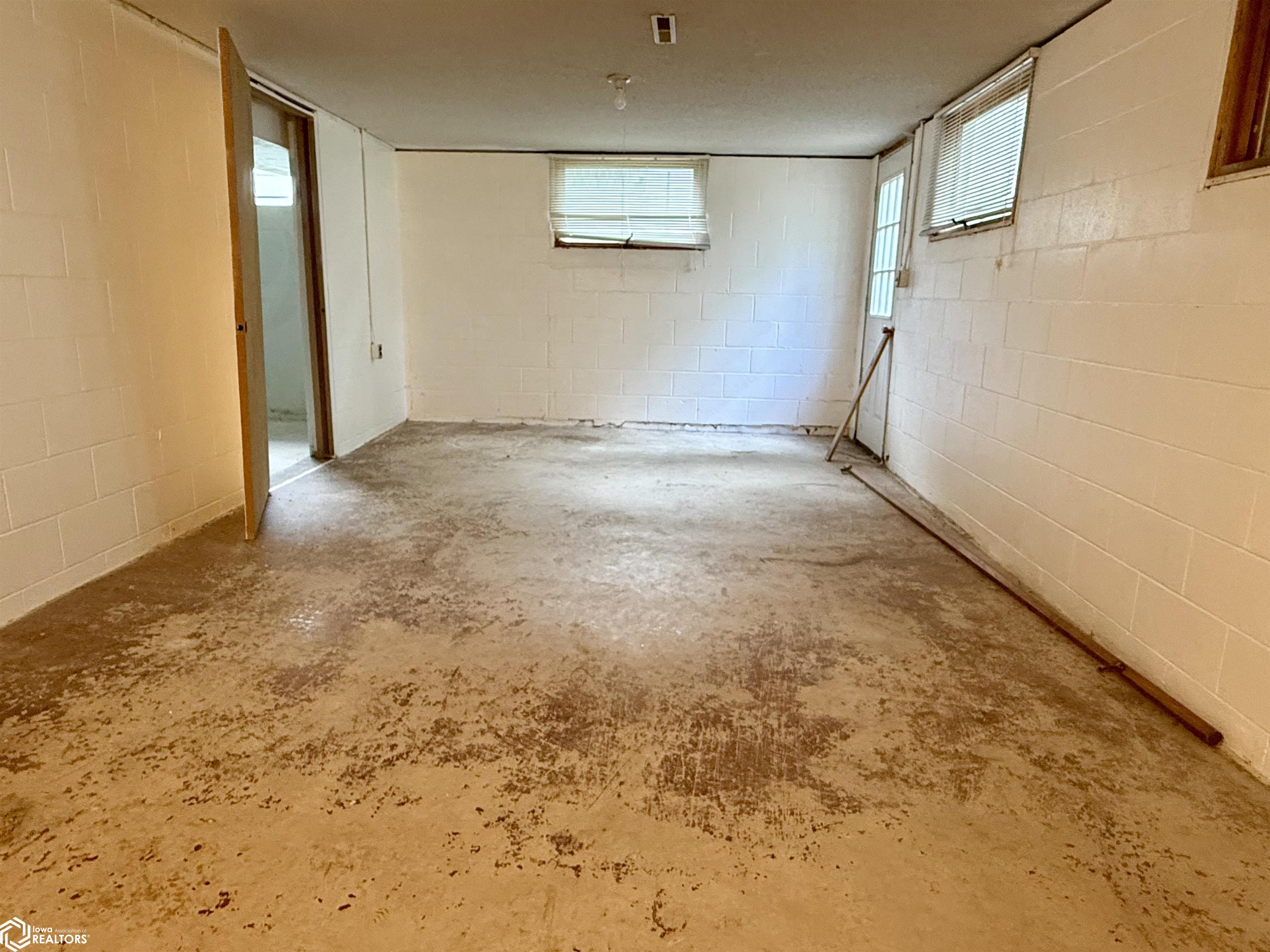 707 Rushview Drive, Jefferson, Iowa image 19