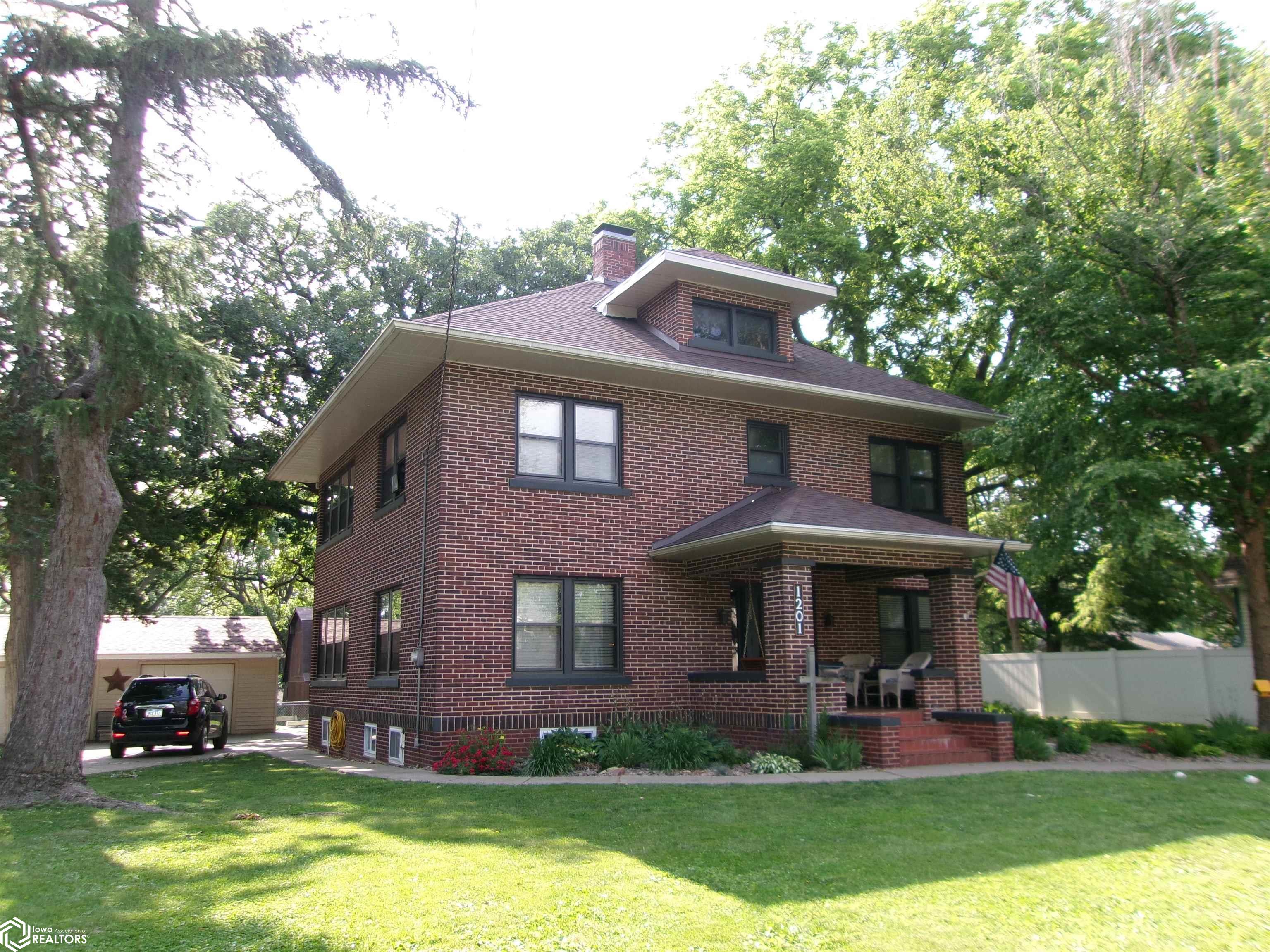 1201 Locust Street, Atlantic, Iowa image 1