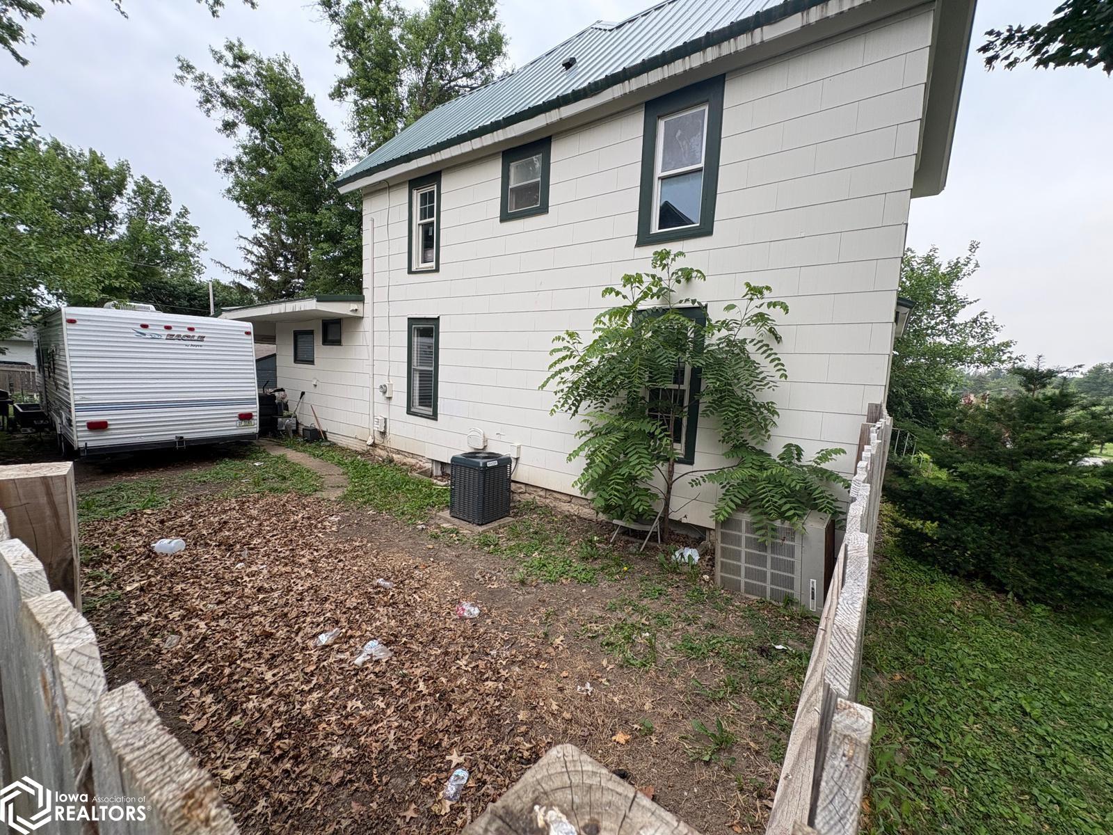 1106 Summit Street, Marshalltown, Iowa image 4