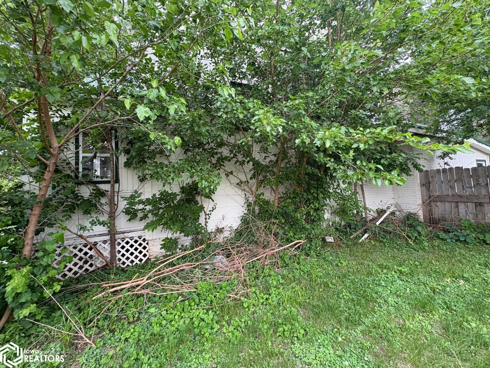 1106 Summit Street, Marshalltown, Iowa image 5