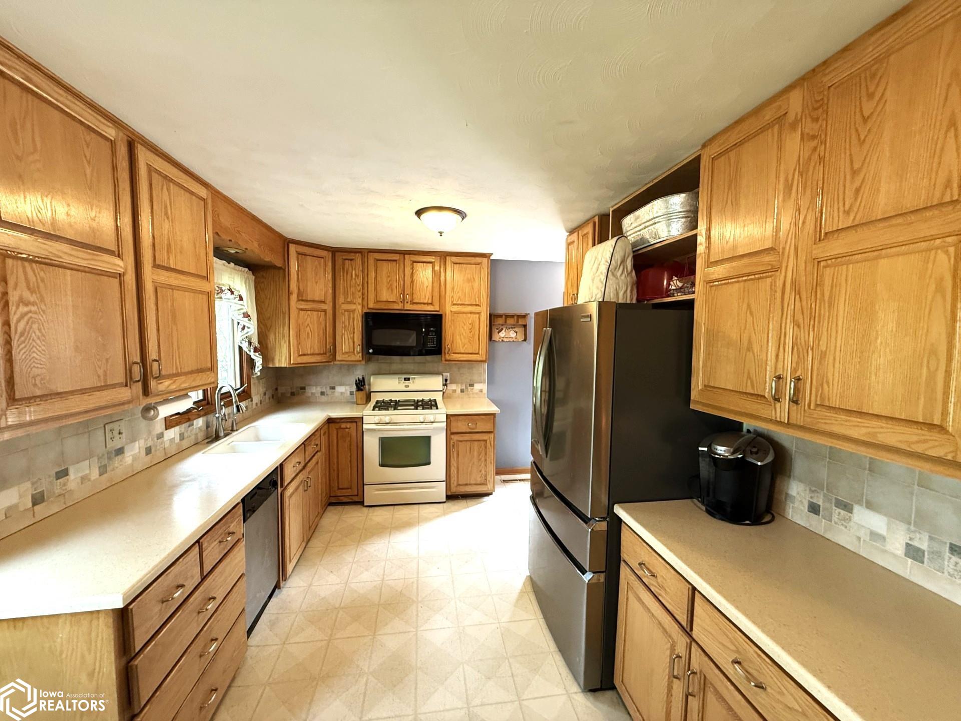 609 N 24th Street, Denison, Iowa image 3