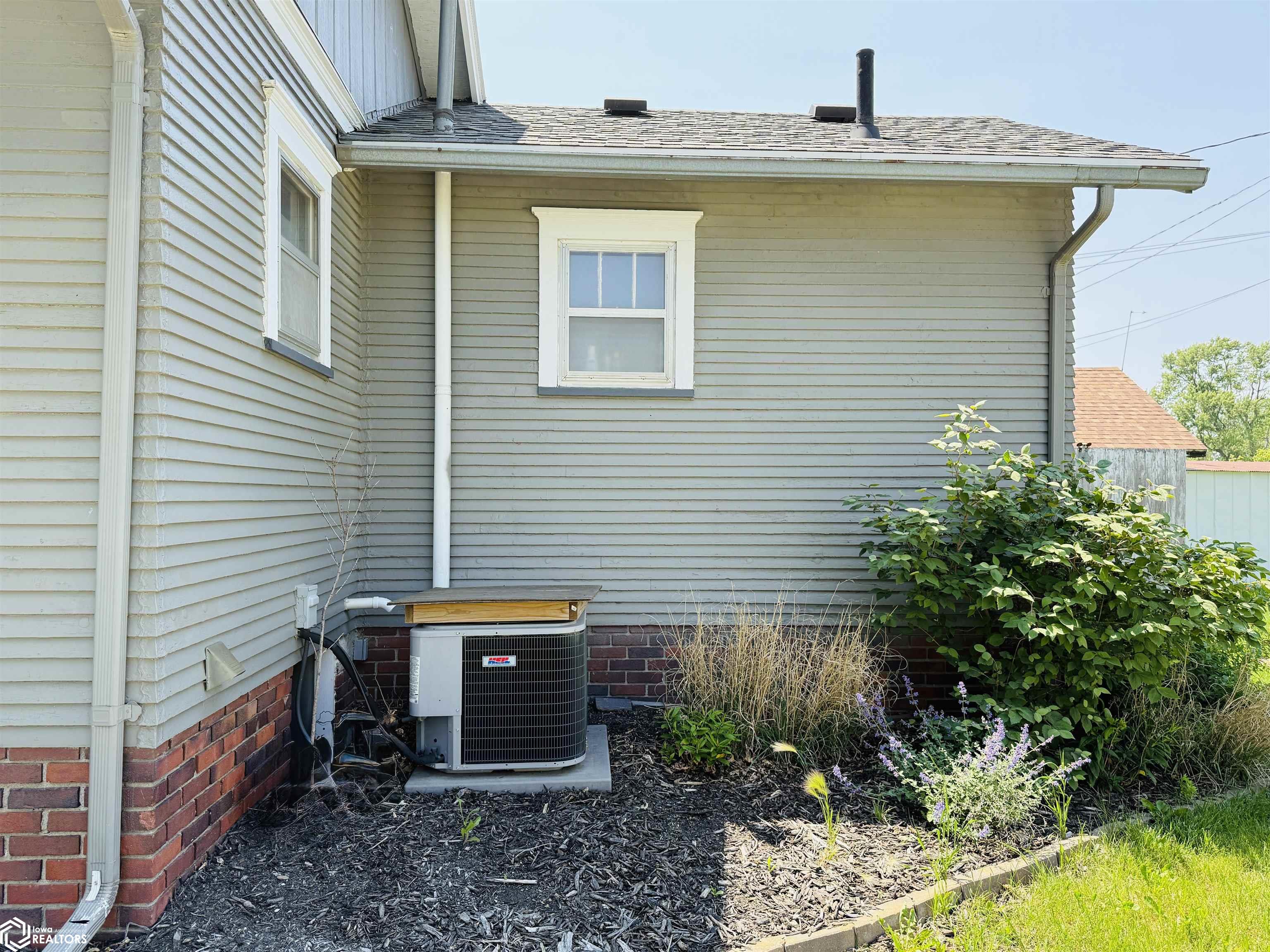 1315 E Howard, Creston, Iowa image 21