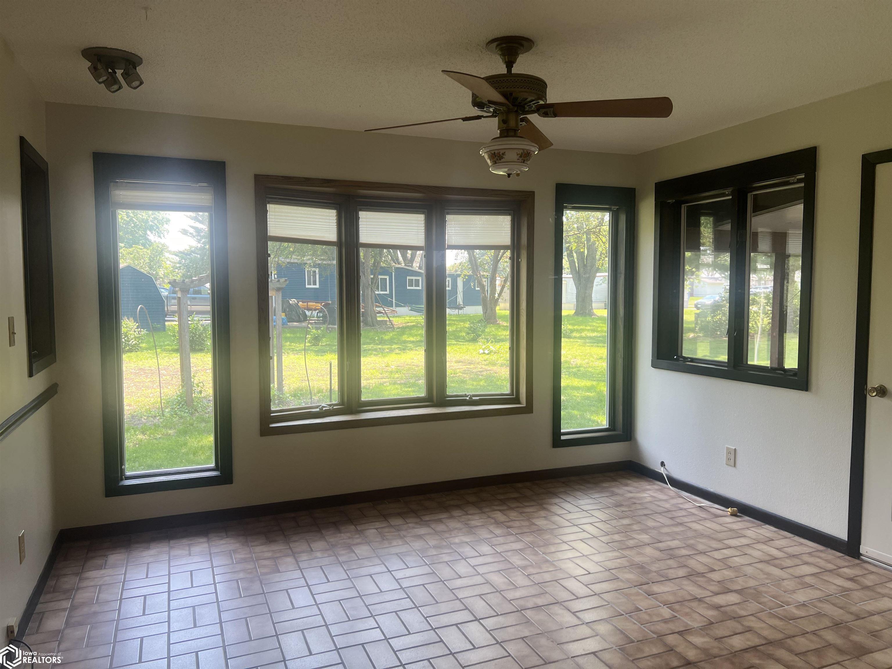 1608 Elmhurst Avenue, Humboldt, Iowa image 5