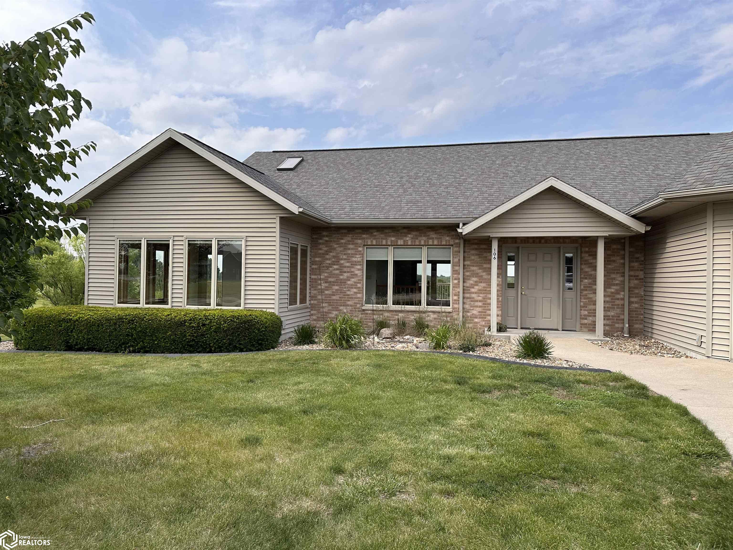 106 E Deaton Drive, Wayland, Iowa image 3