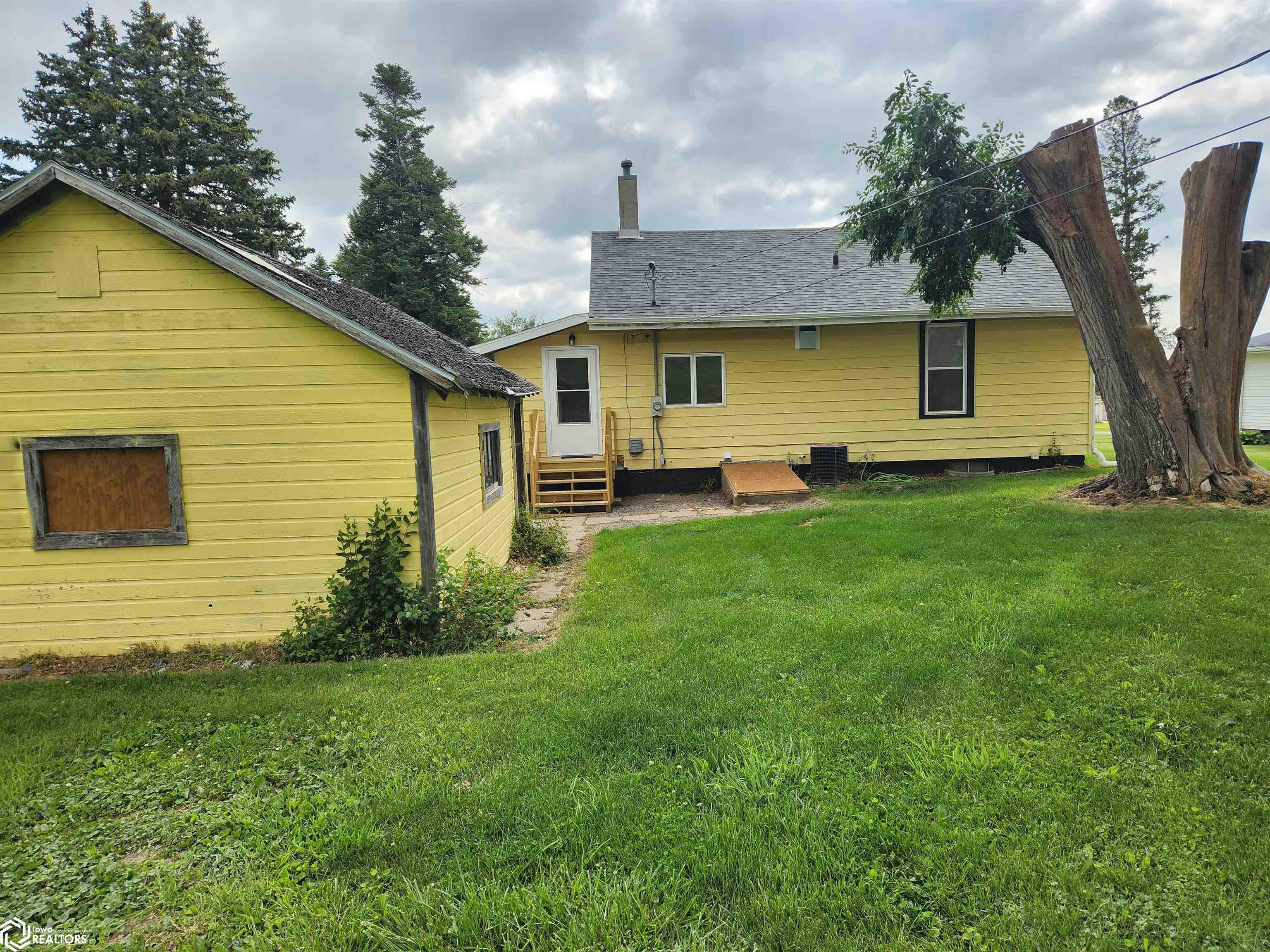 203 C Street, Toledo, Iowa image 16