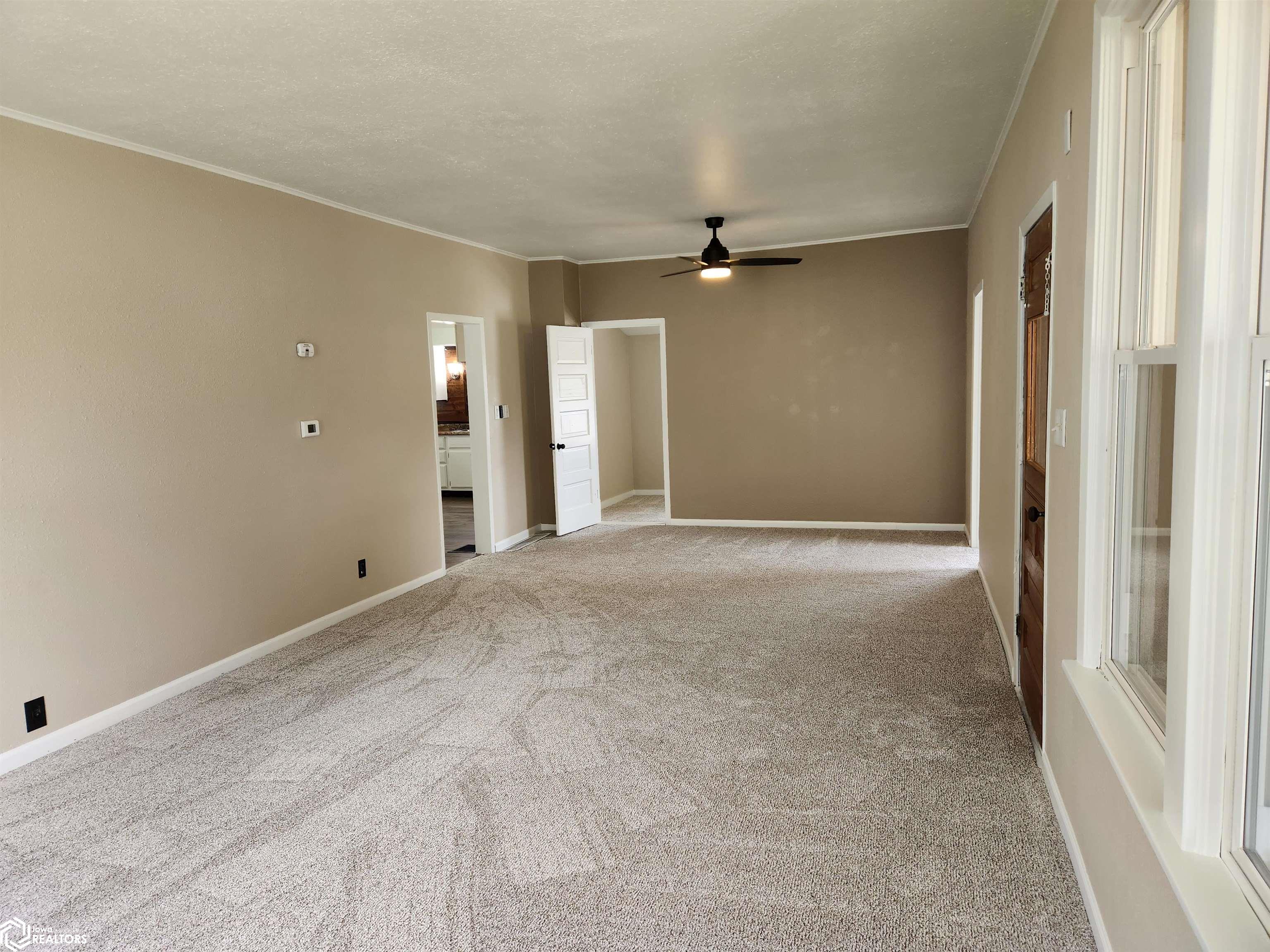 203 C Street, Toledo, Iowa image 4
