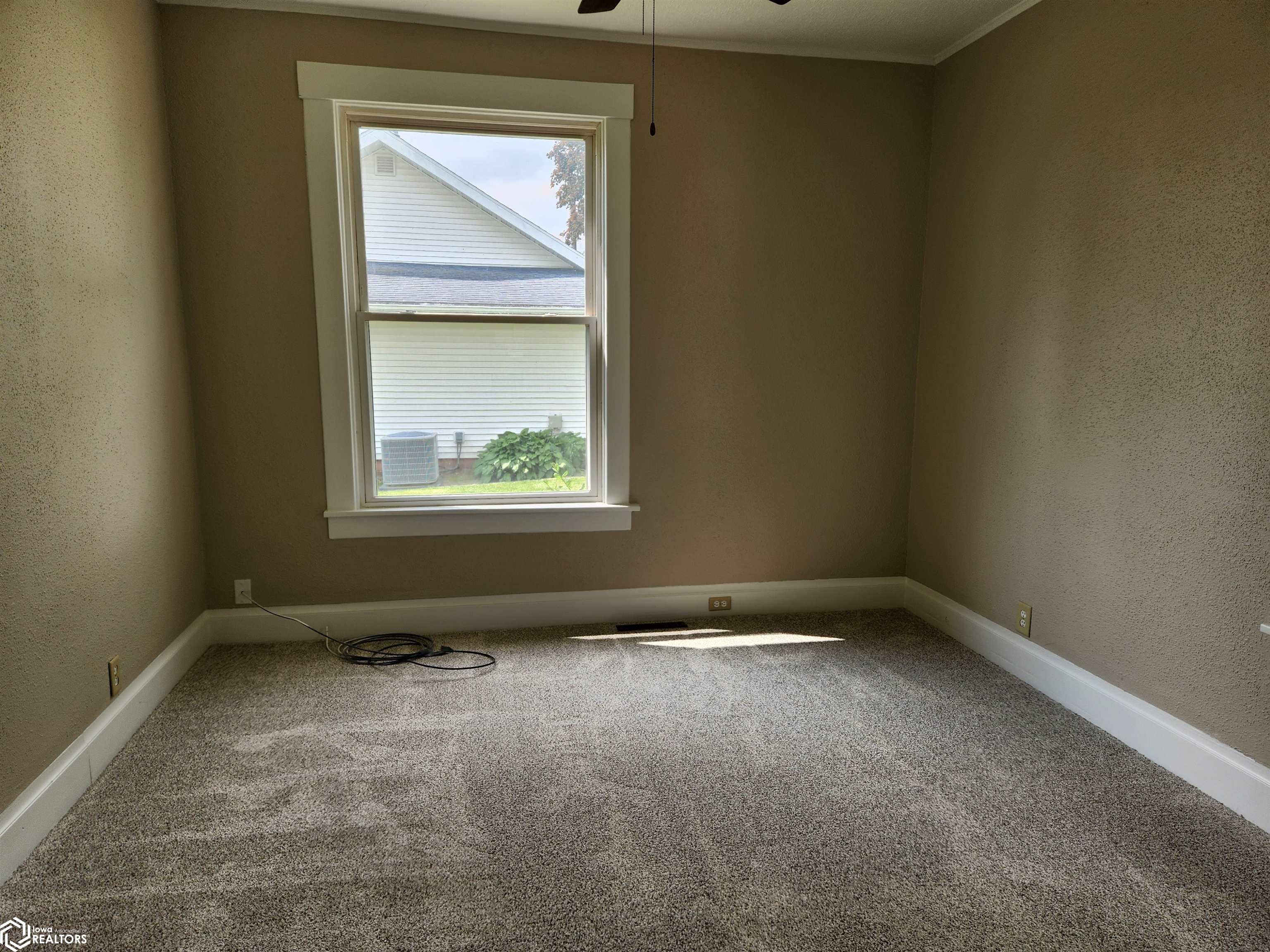 203 C Street, Toledo, Iowa image 10