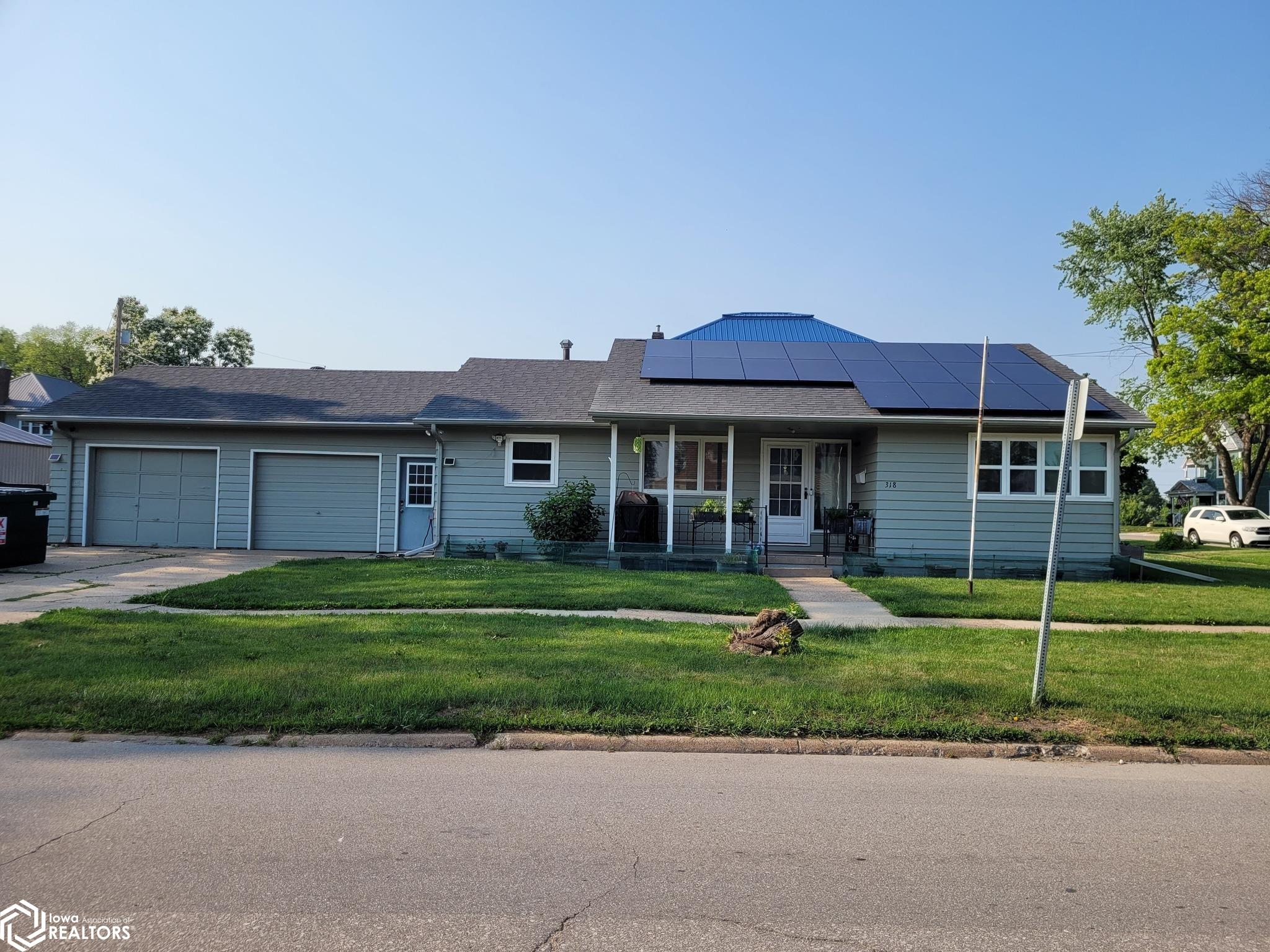 318 E Pleasant Valley Street, Sigourney, Iowa image 10
