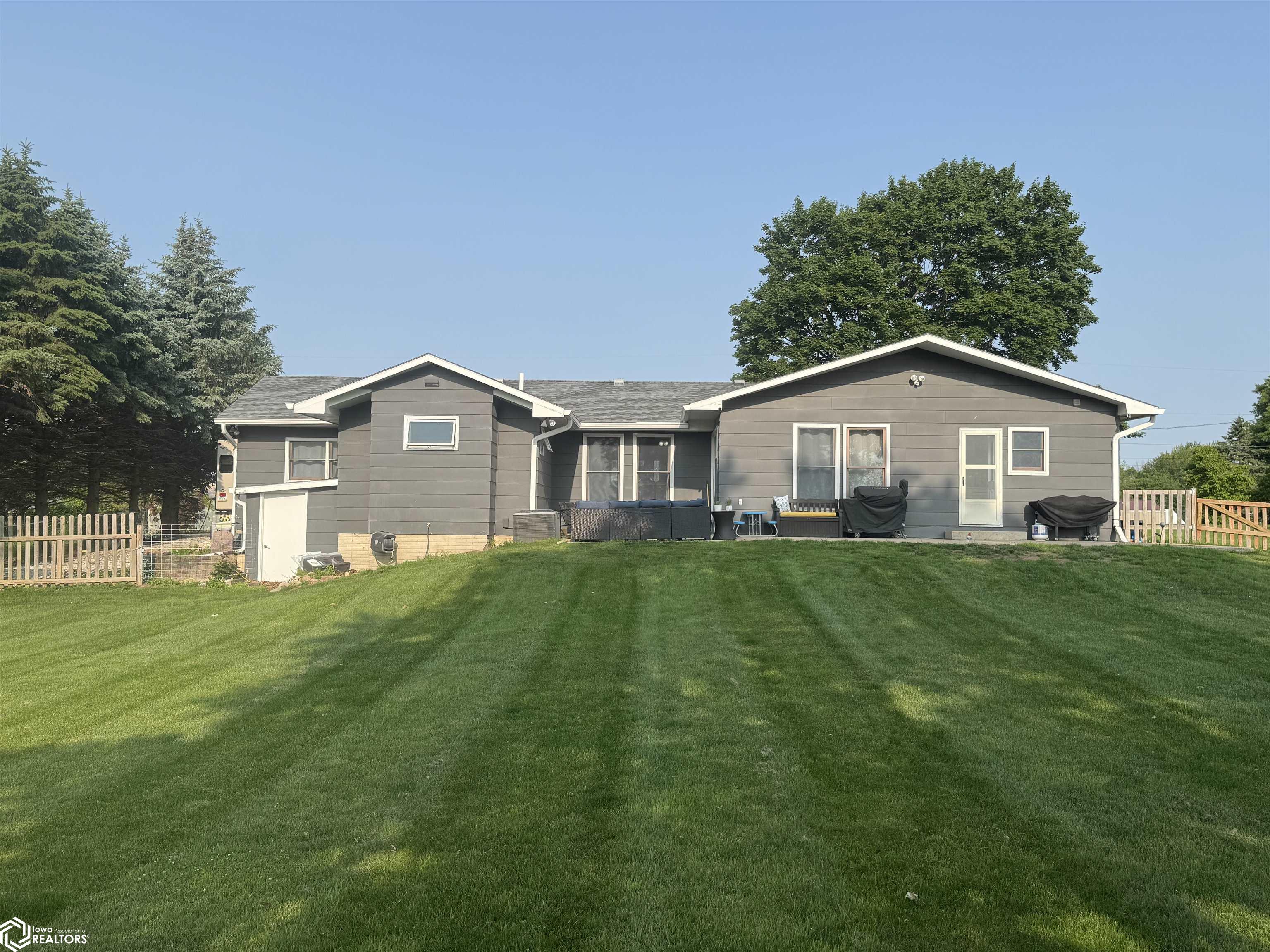 903 S Cherry Street, Creston, Iowa image 2