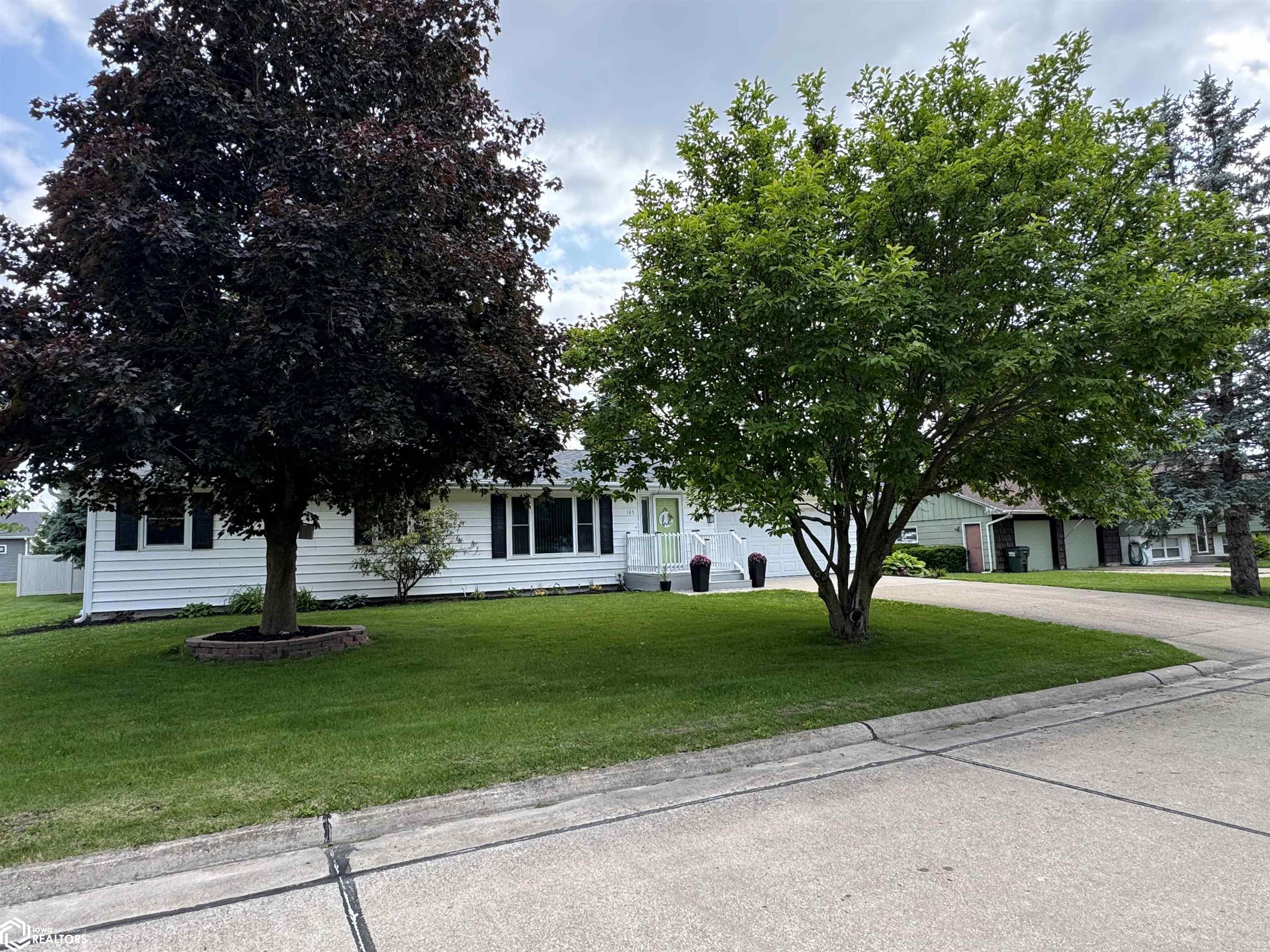 125 Centennial Drive, Mediapolis, Iowa image 1