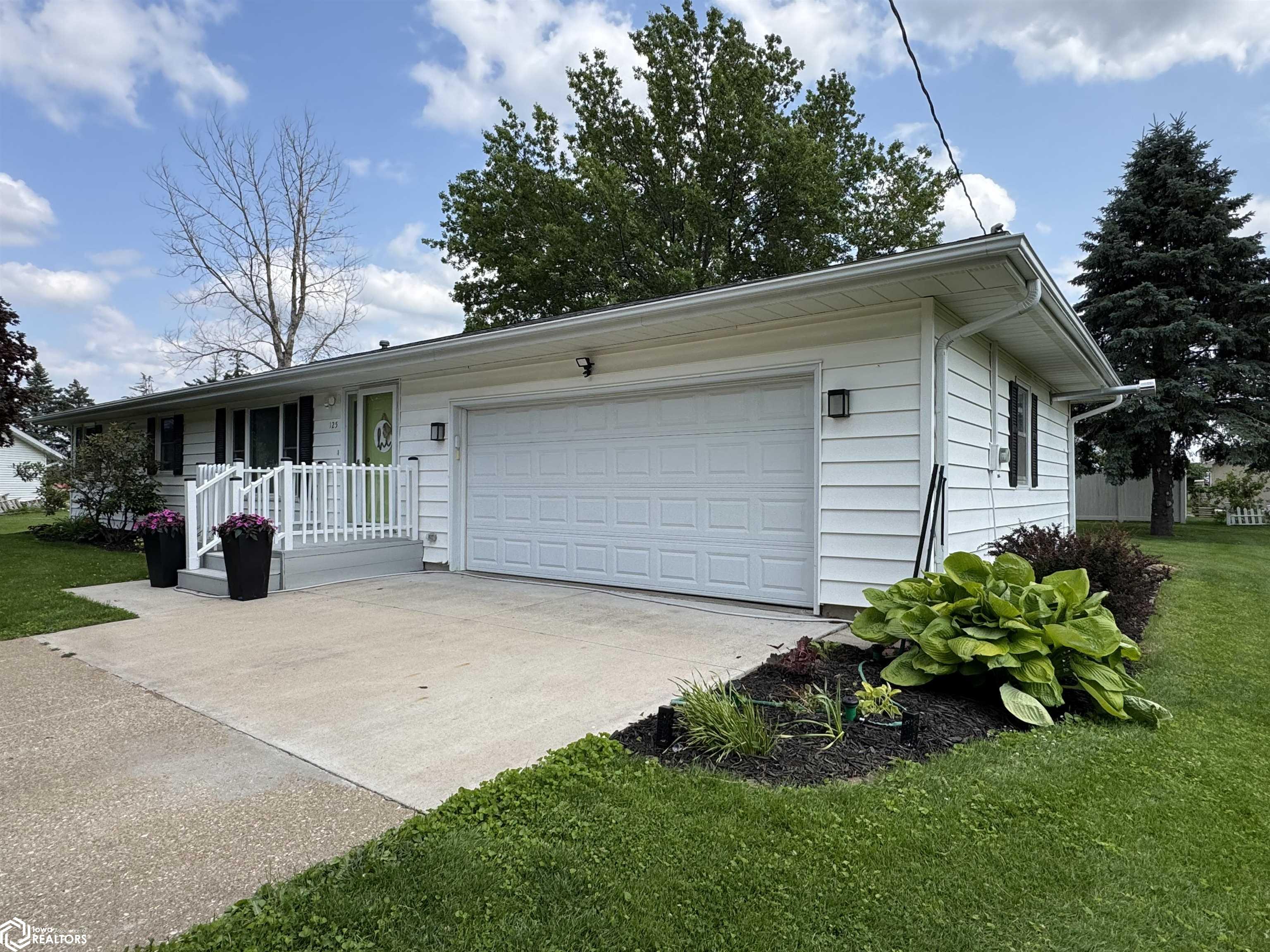 125 Centennial Drive, Mediapolis, Iowa image 3