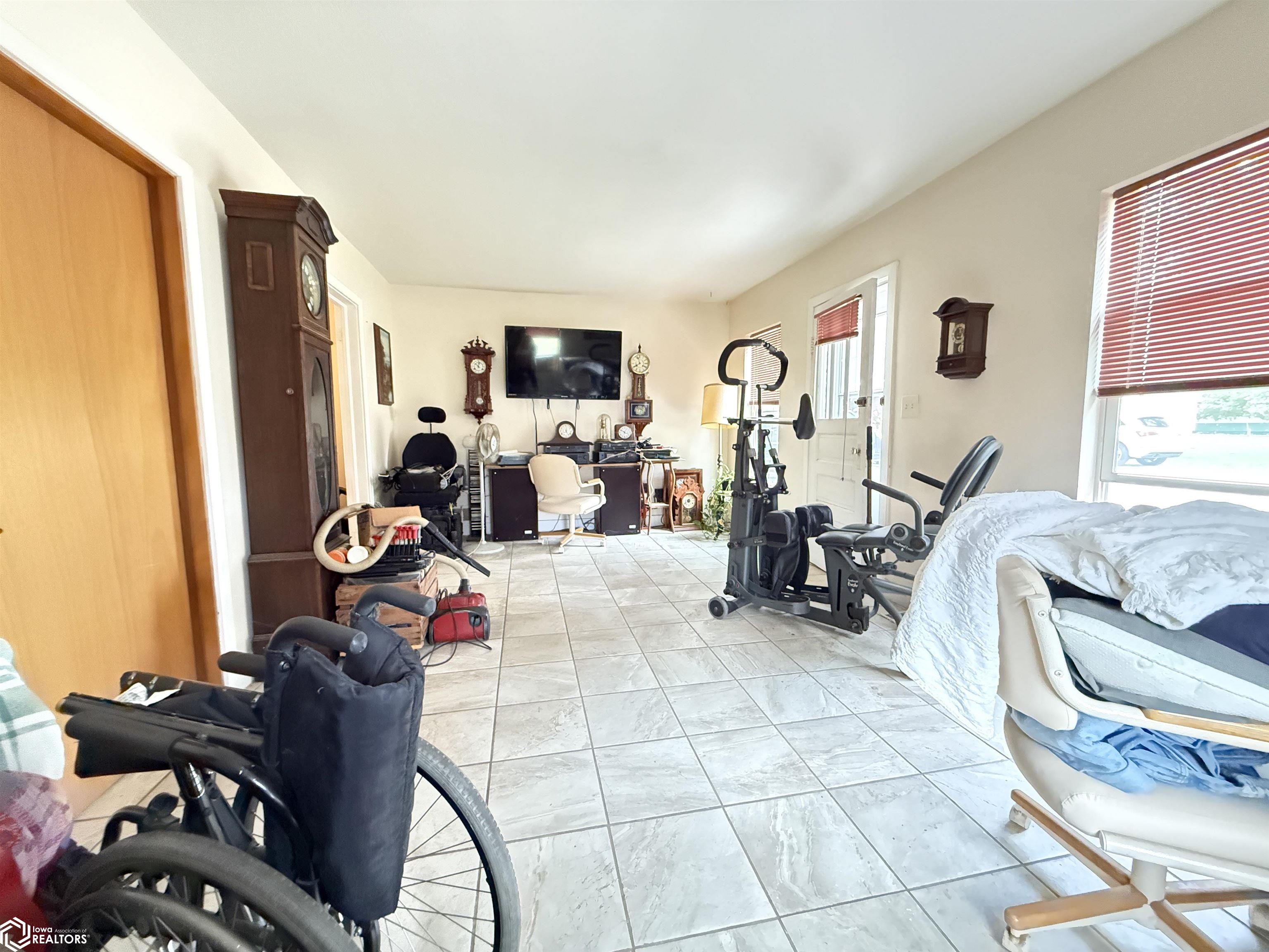 31 Barrett Street, Coulter, Iowa image 3