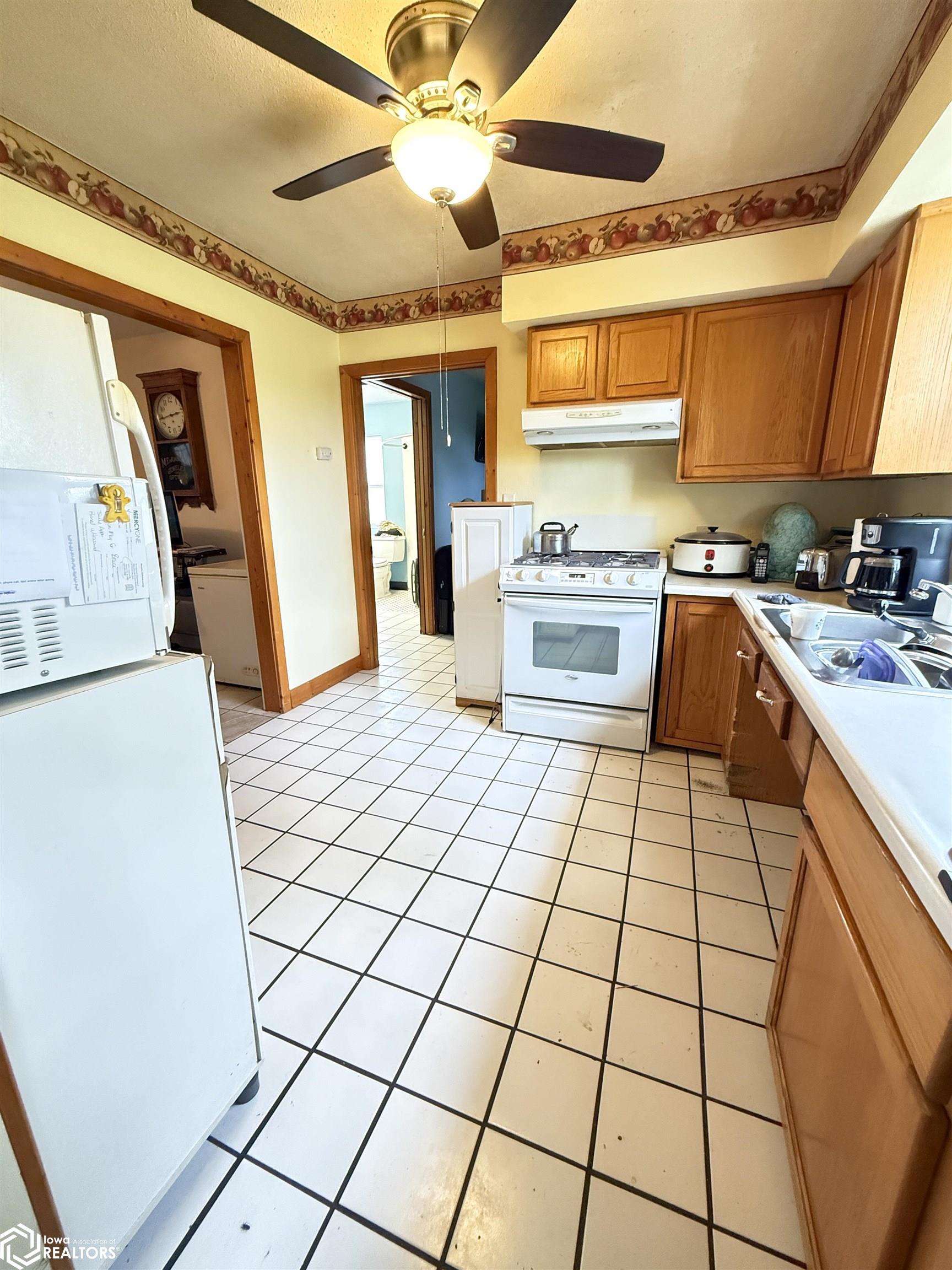 31 Barrett Street, Coulter, Iowa image 7