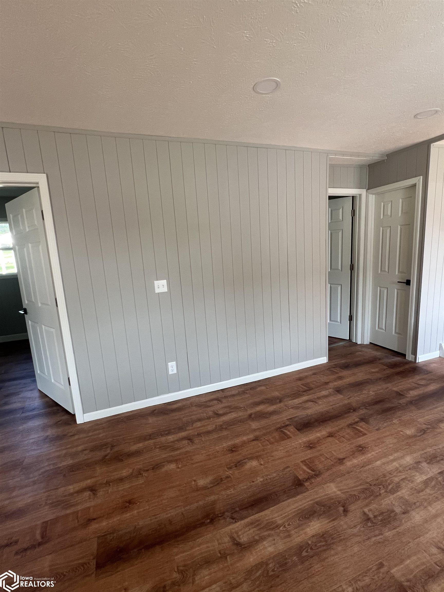 111 W Grant Street, Clarinda, Iowa image 12