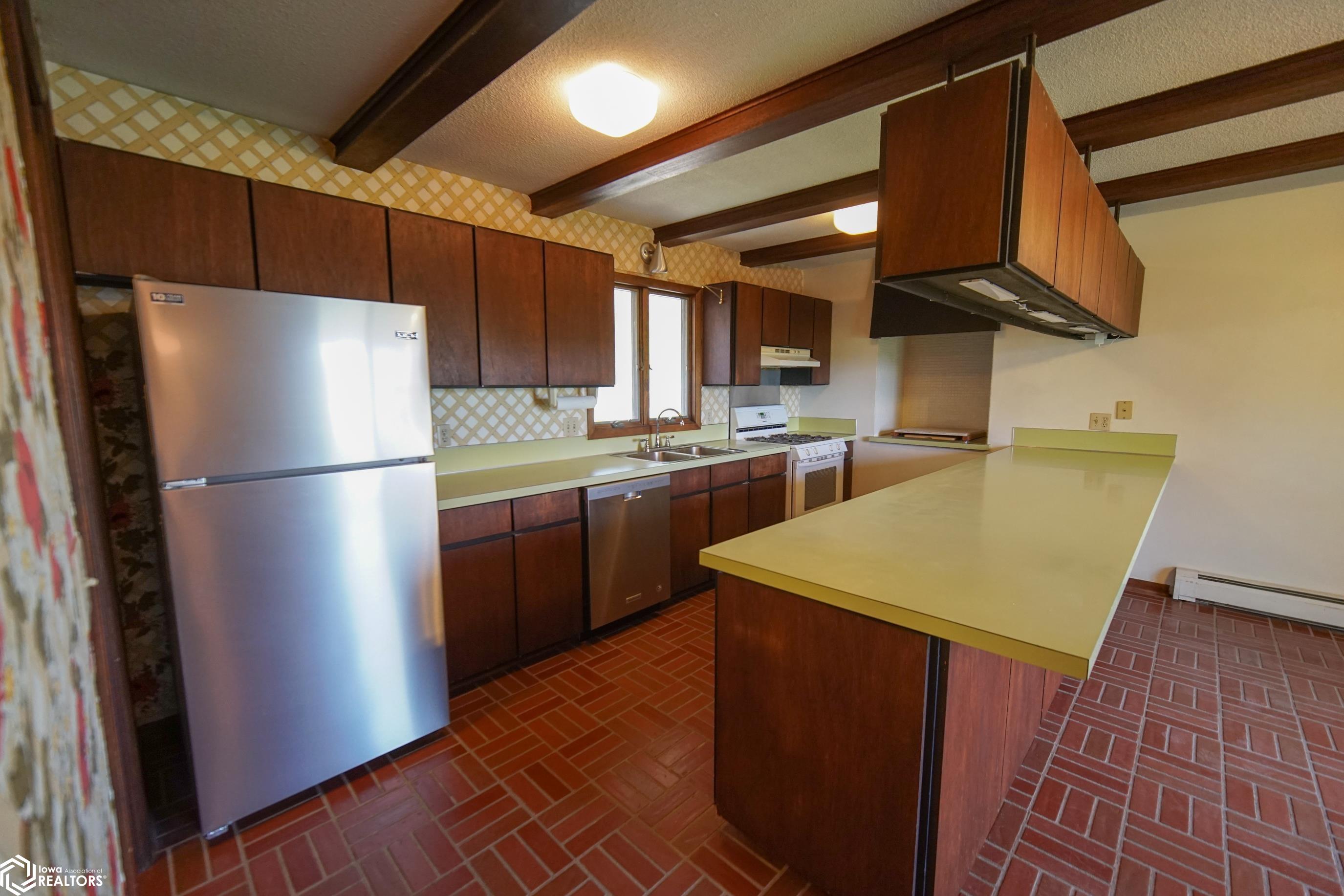 101 Hilltop Drive, Ackley, Iowa image 14
