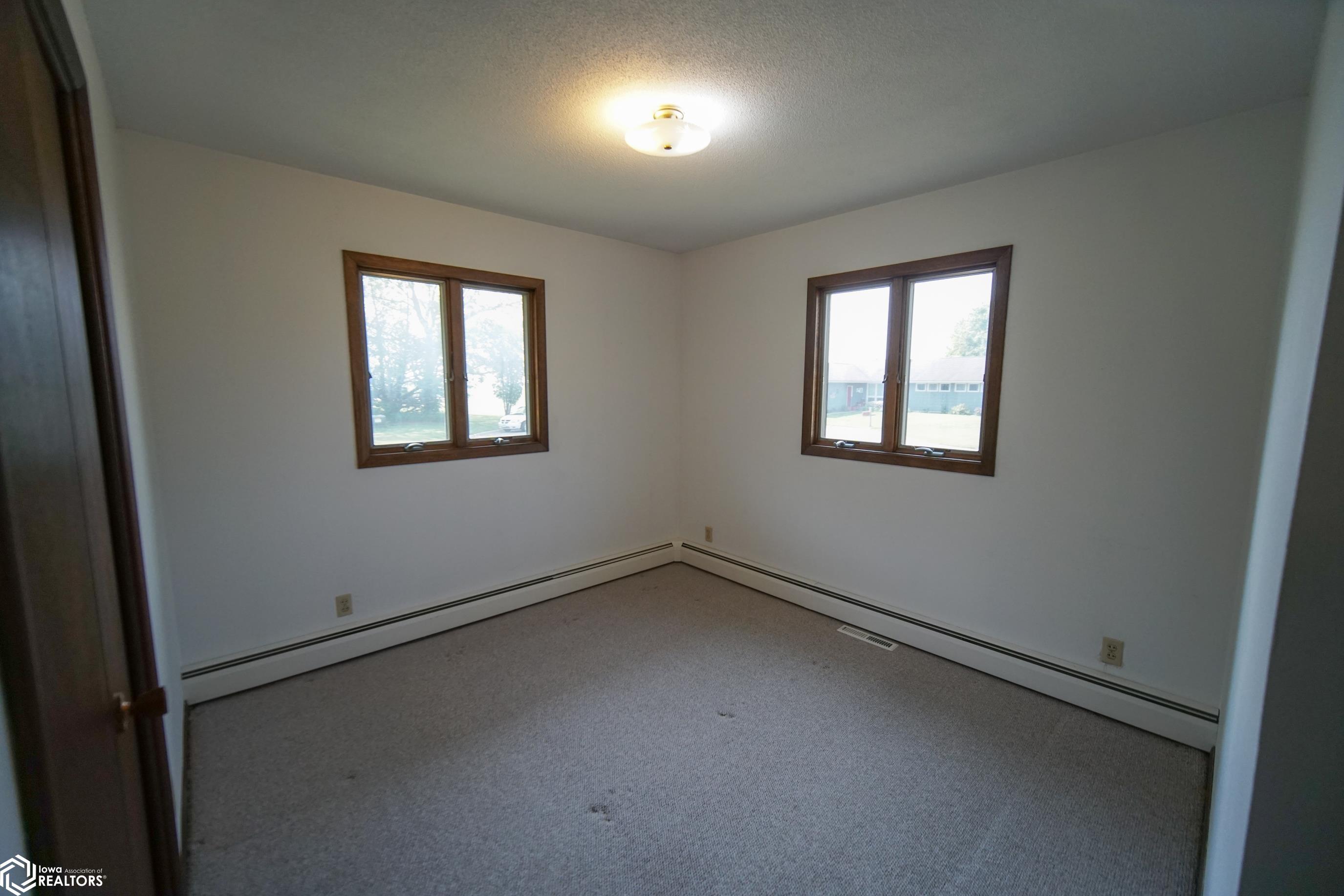 101 Hilltop Drive, Ackley, Iowa image 21