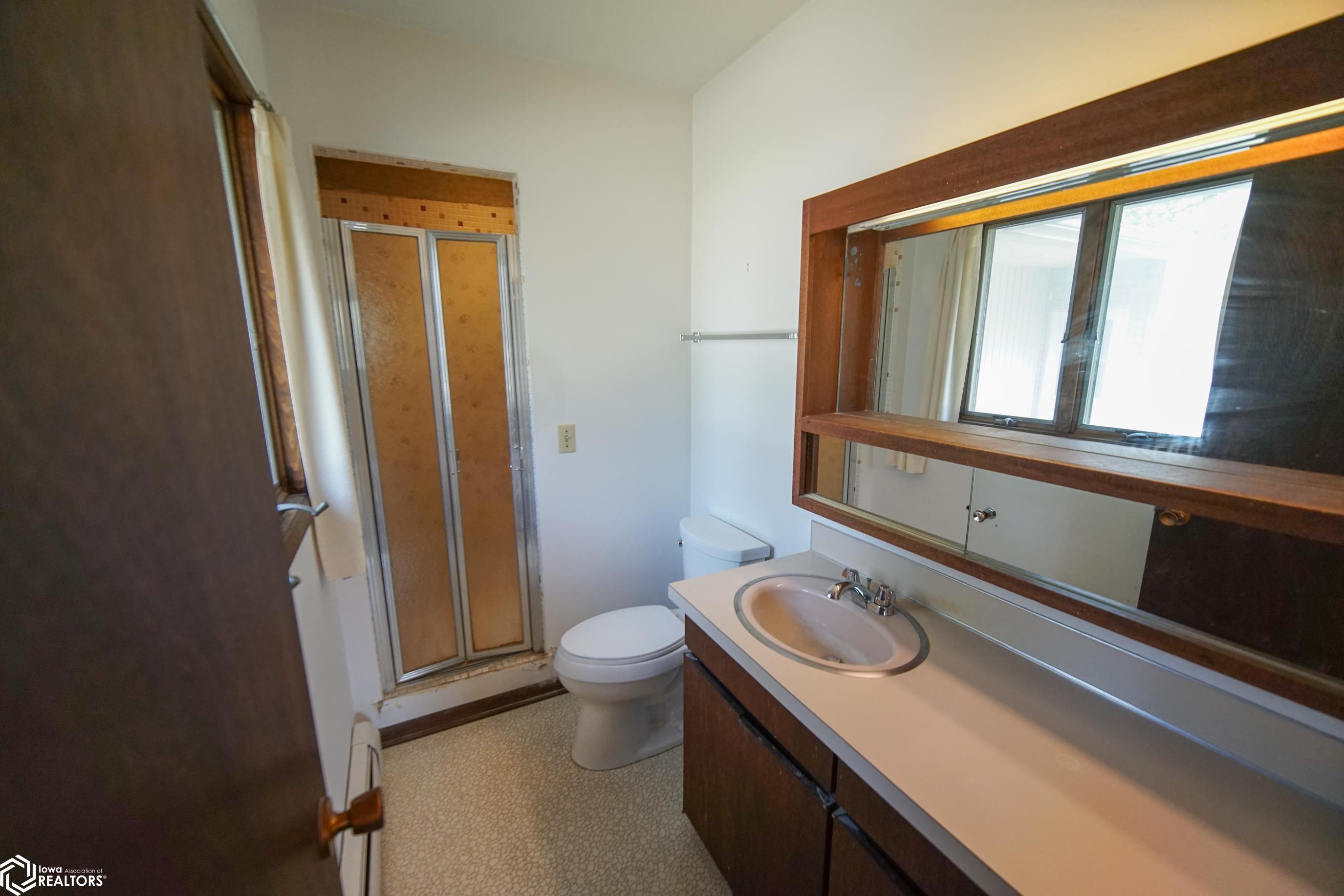 101 Hilltop Drive, Ackley, Iowa image 26