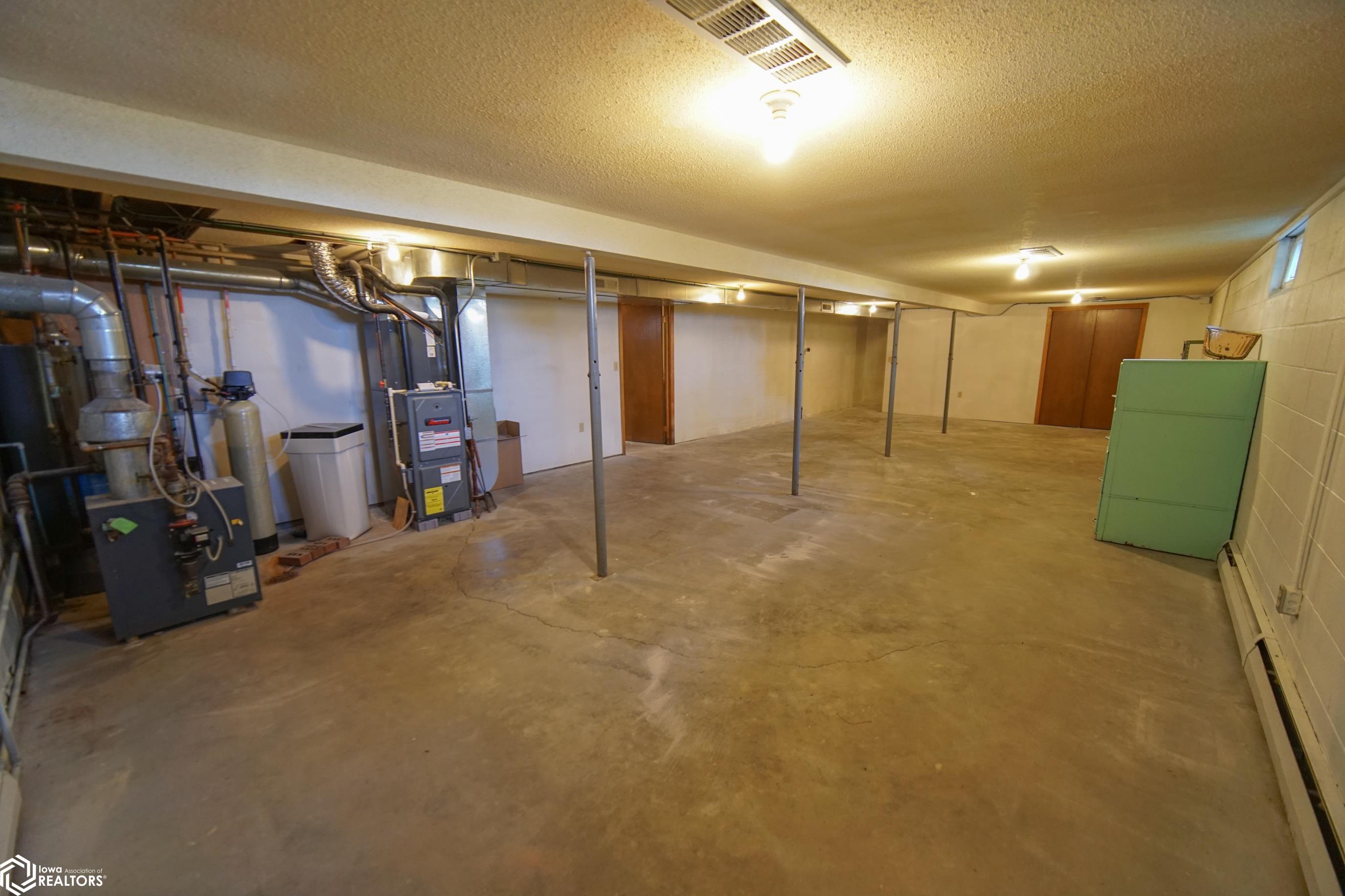 101 Hilltop Drive, Ackley, Iowa image 28
