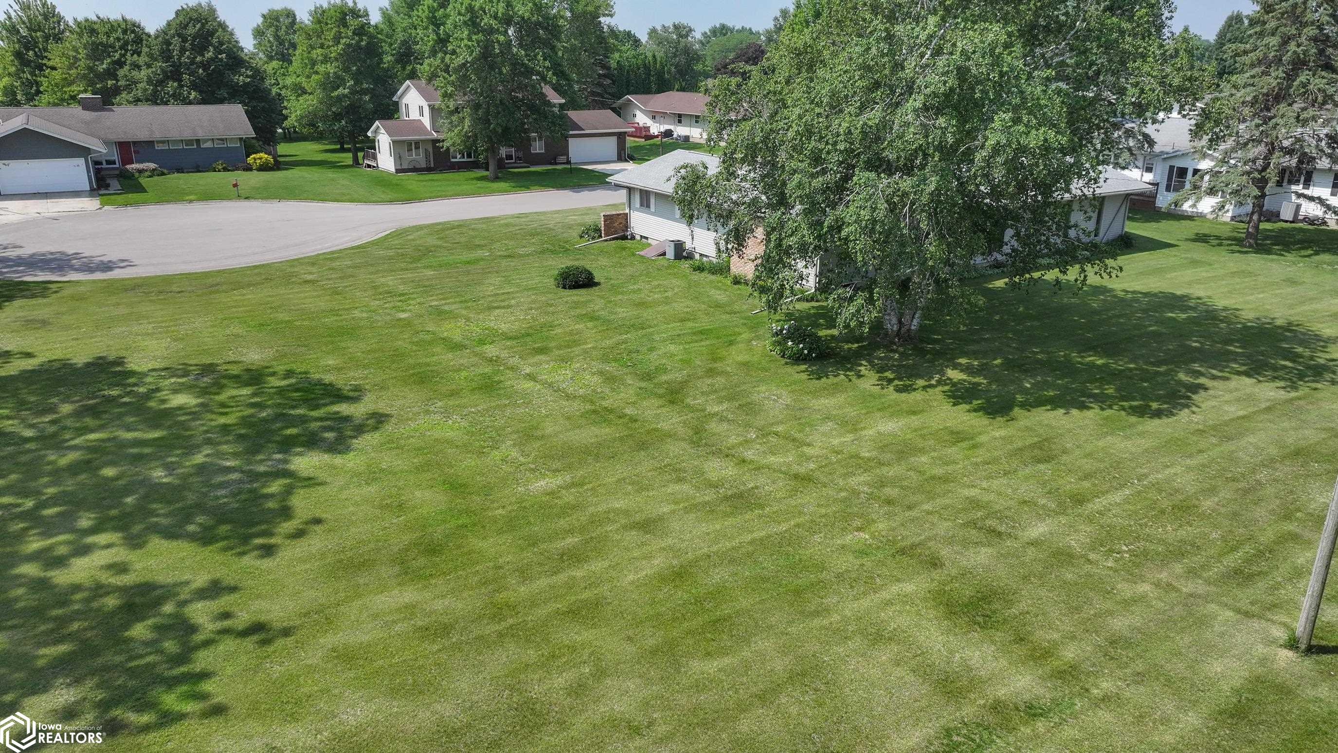 101 Hilltop Drive, Ackley, Iowa image 4