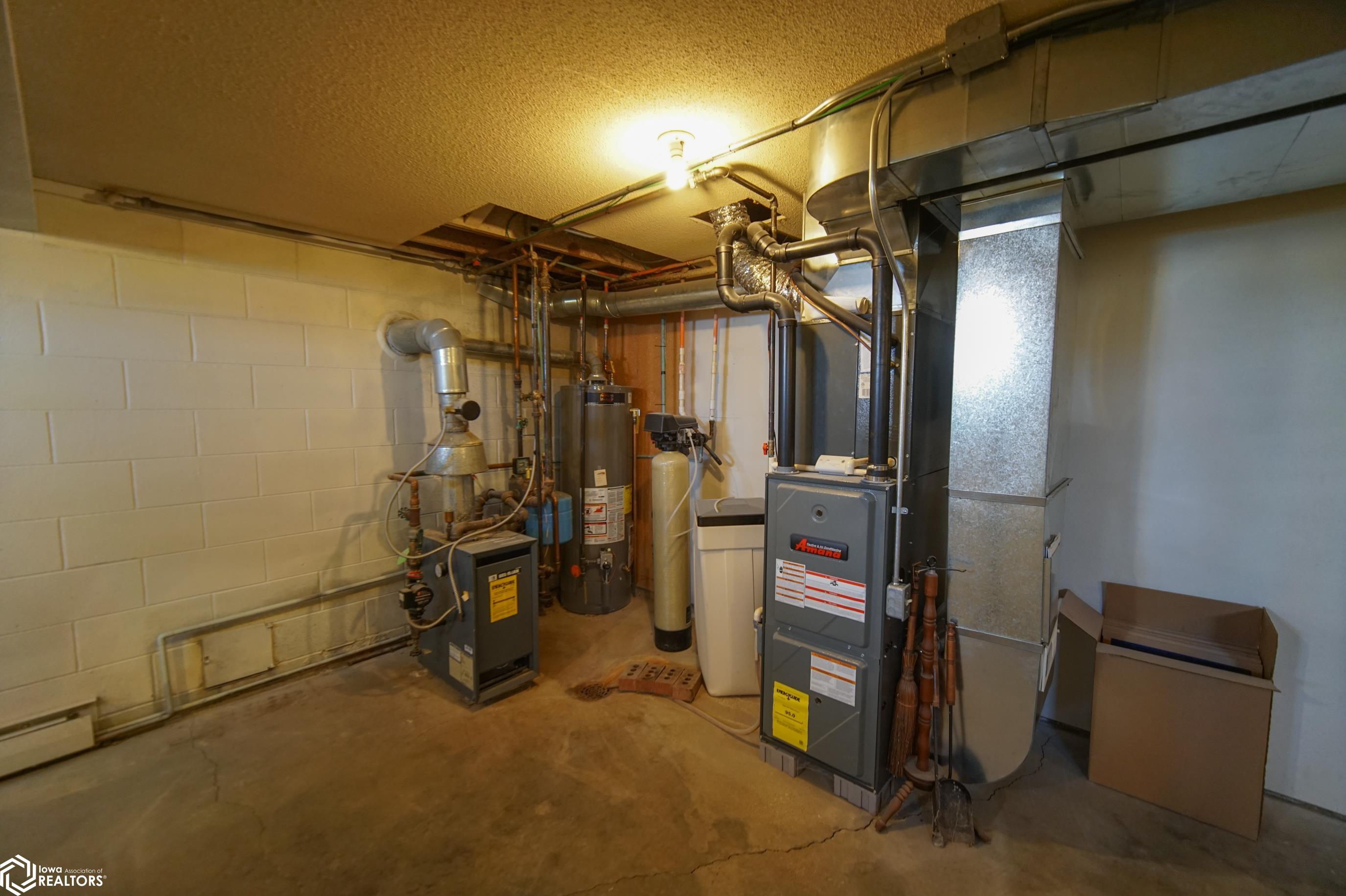 101 Hilltop Drive, Ackley, Iowa image 32