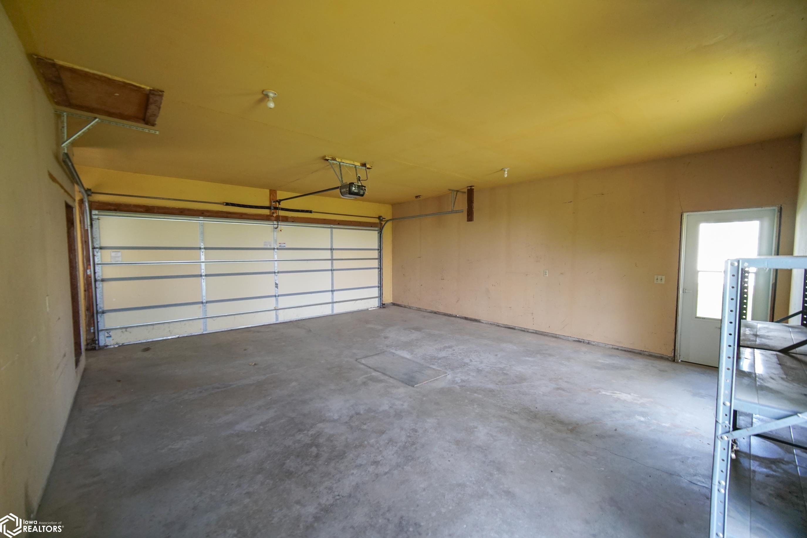101 Hilltop Drive, Ackley, Iowa image 34