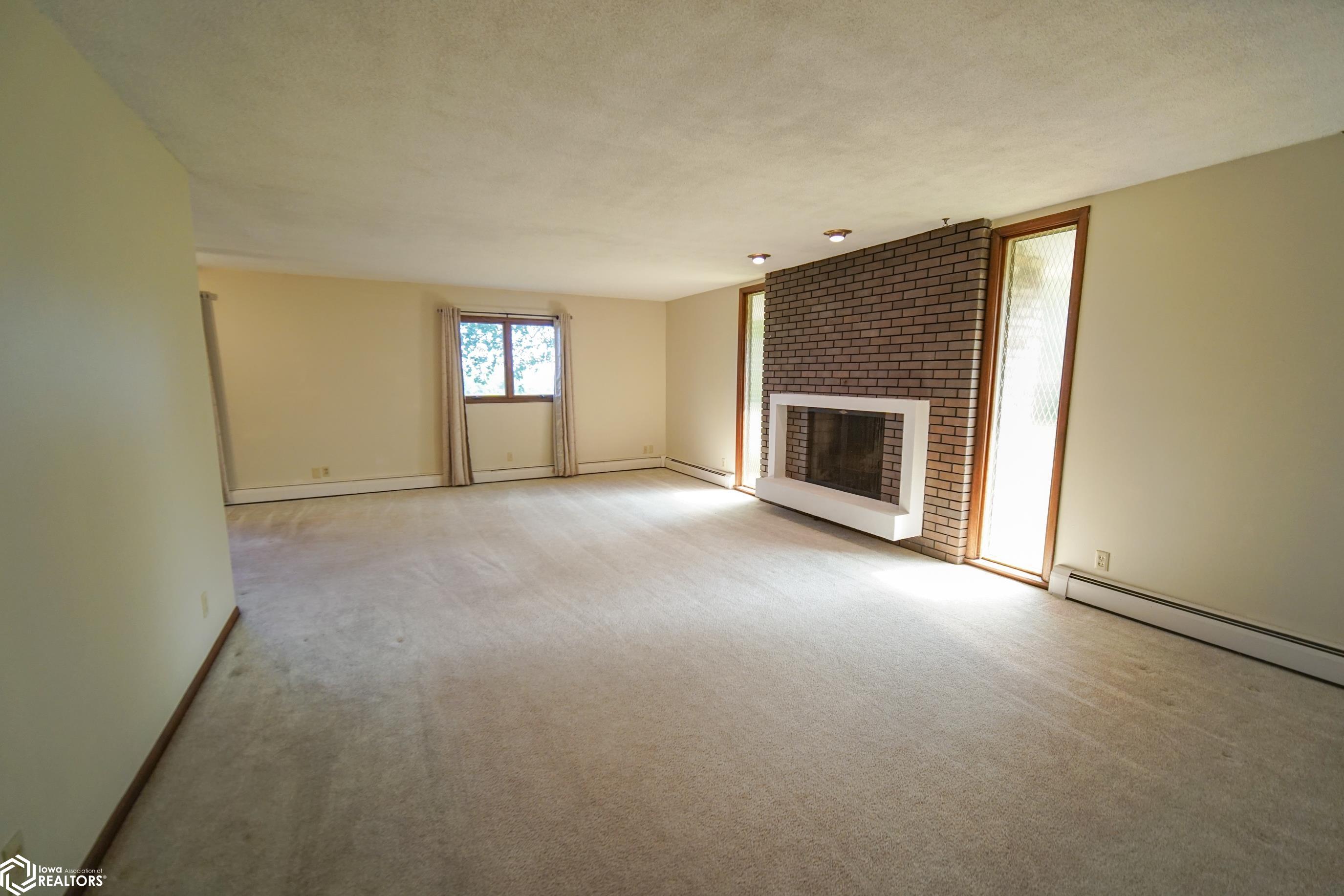 101 Hilltop Drive, Ackley, Iowa image 6