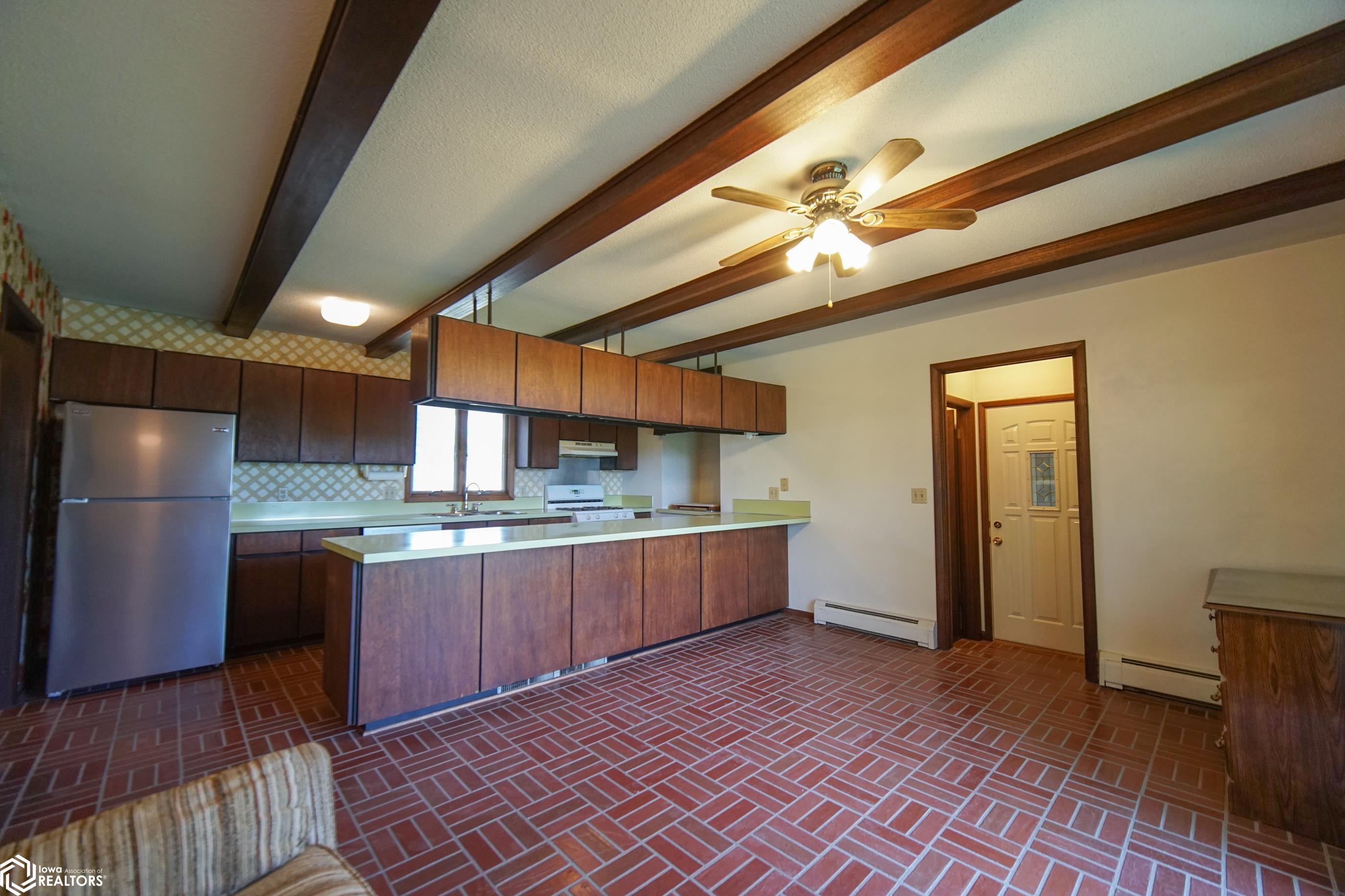 101 Hilltop Drive, Ackley, Iowa image 10