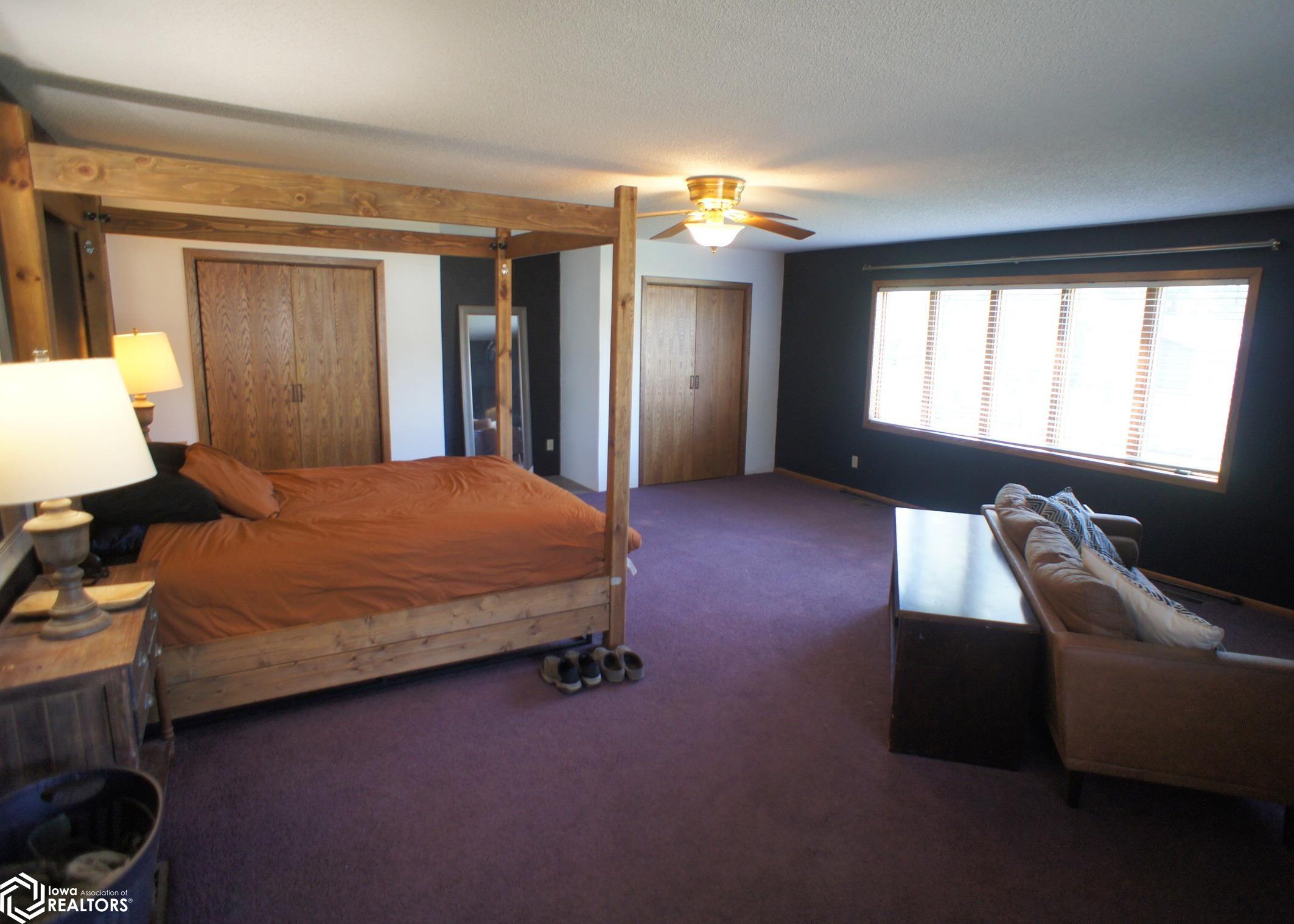 608 Oak Park Drive, Webster City, Iowa image 16