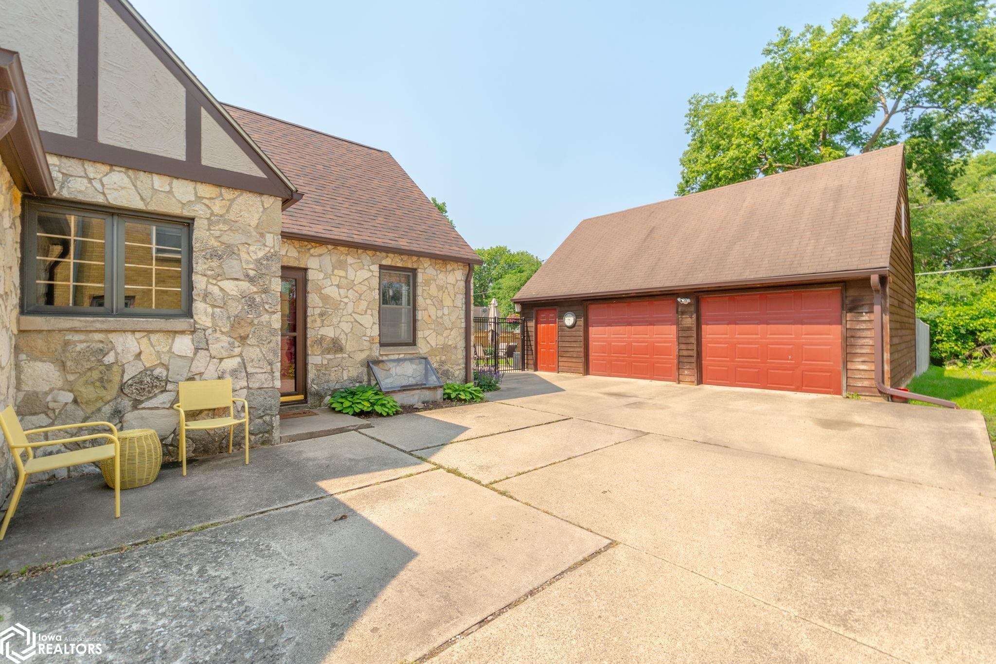 410 S Vermont Avenue, Mason City, Iowa image 35