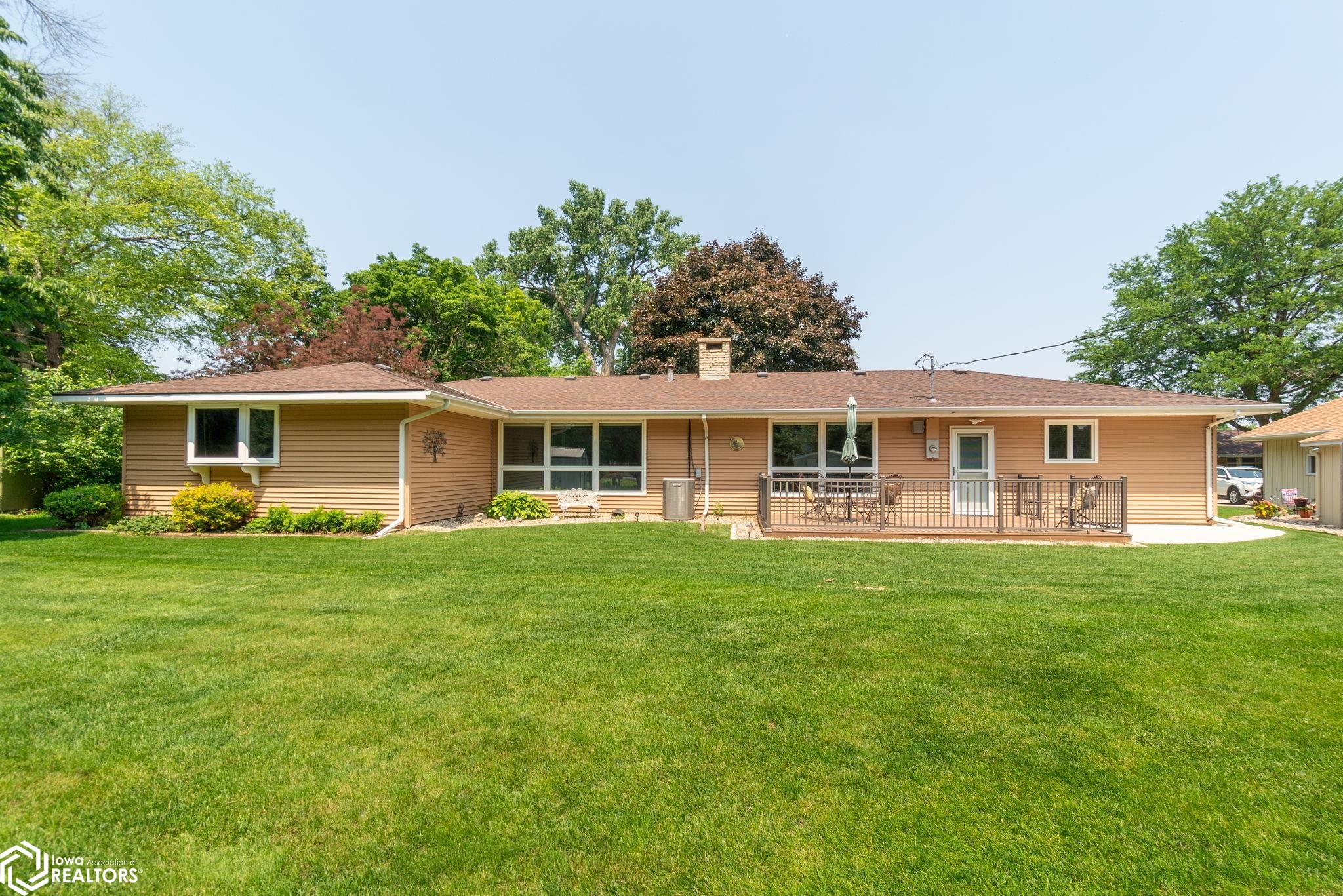 296 Willowbrook Drive, Mason City, Iowa image 29