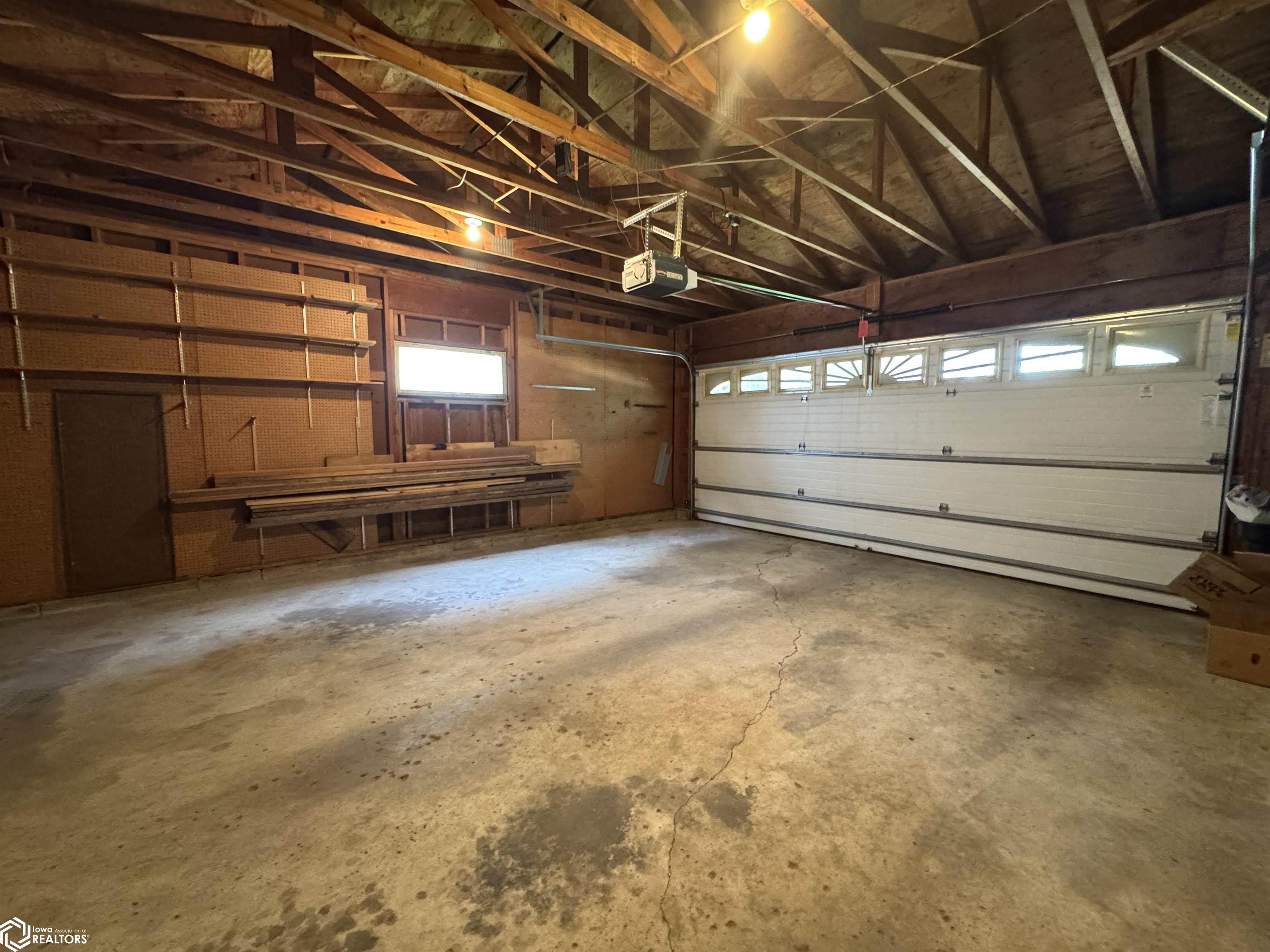 1009 S 15th Street, Clear Lake, Iowa image 16