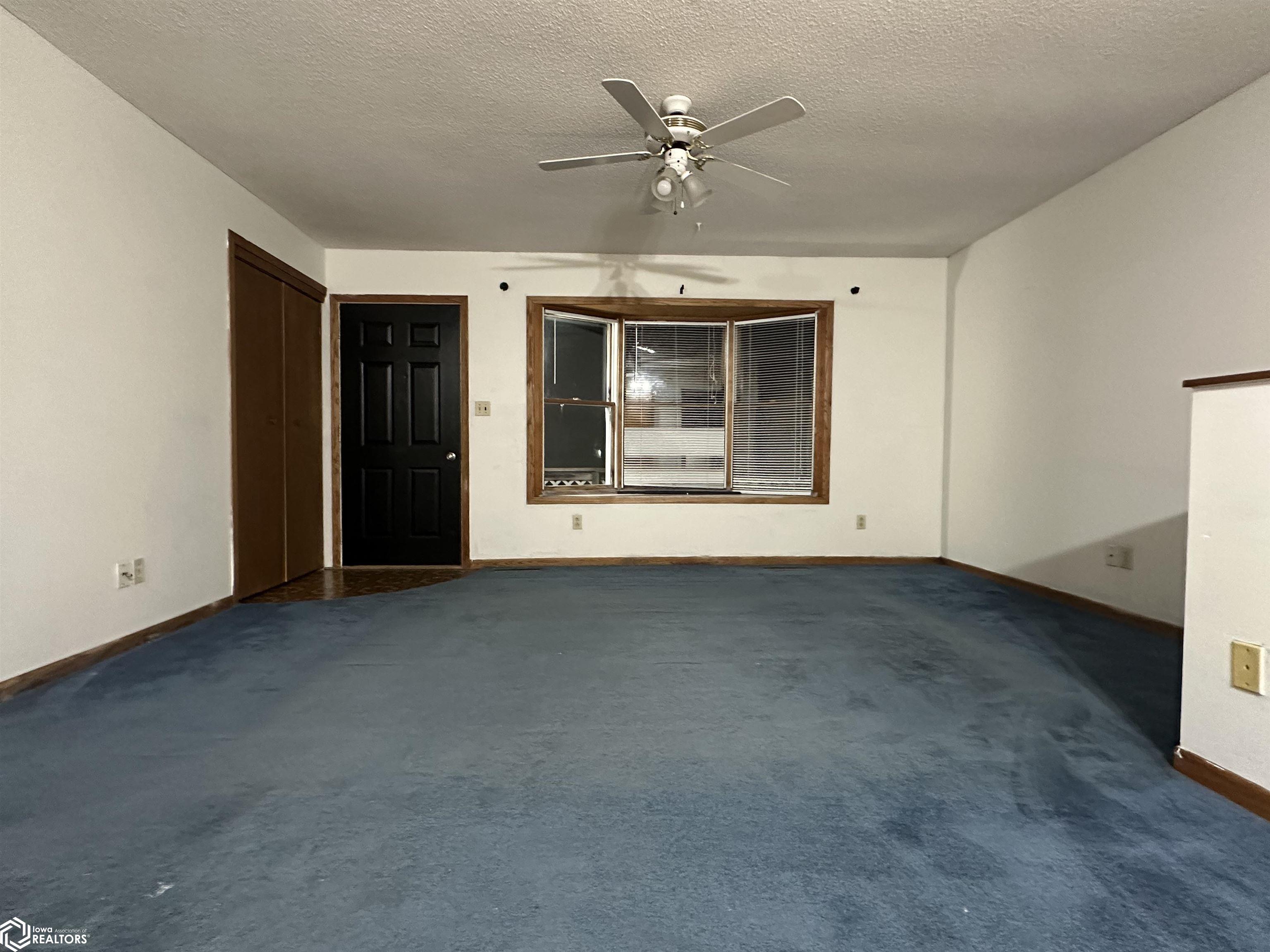 1512 Parkway Drive, Burlington, Iowa image 4