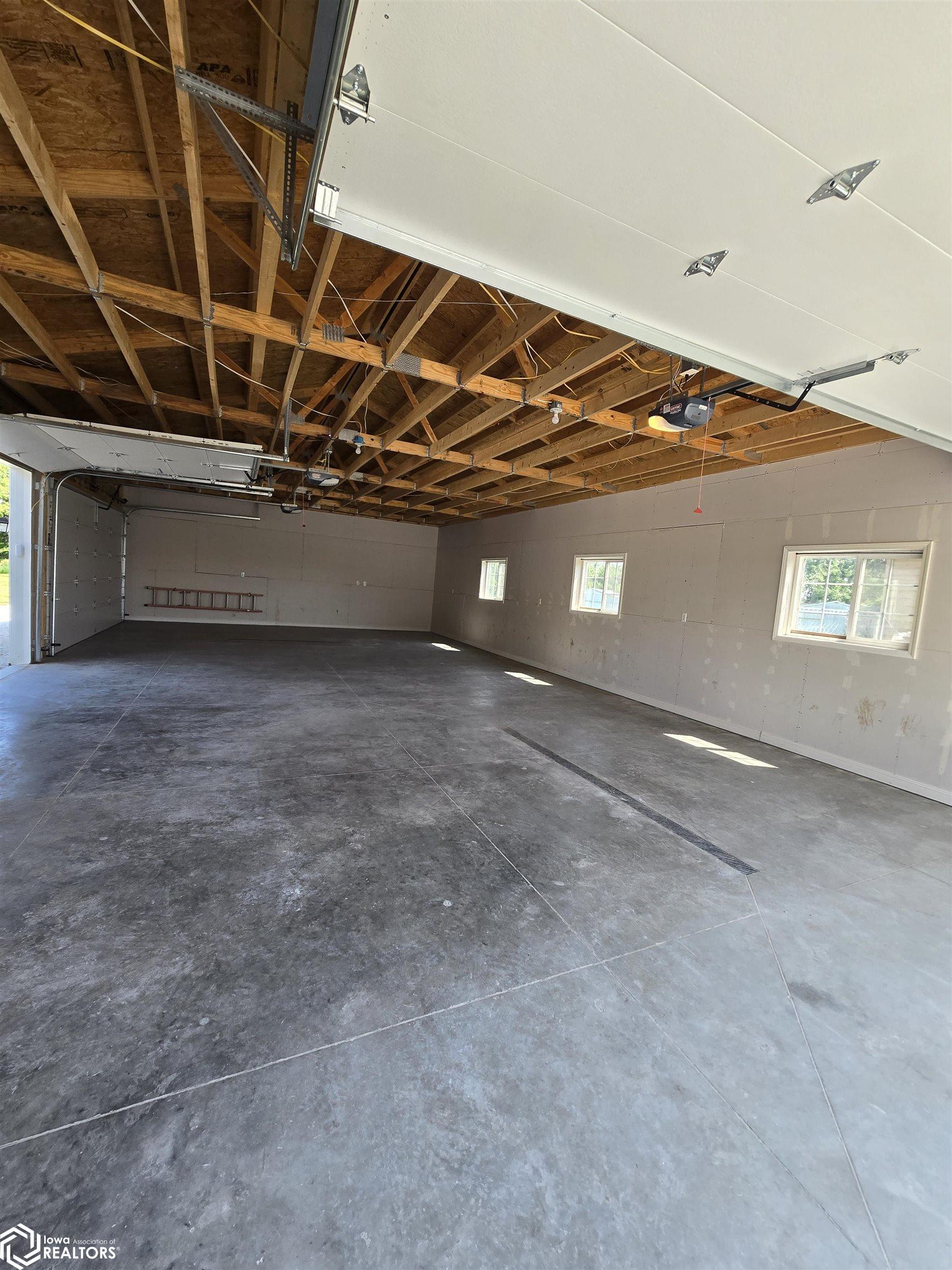 1702 Pella Avenue, Oskaloosa, Iowa image 27