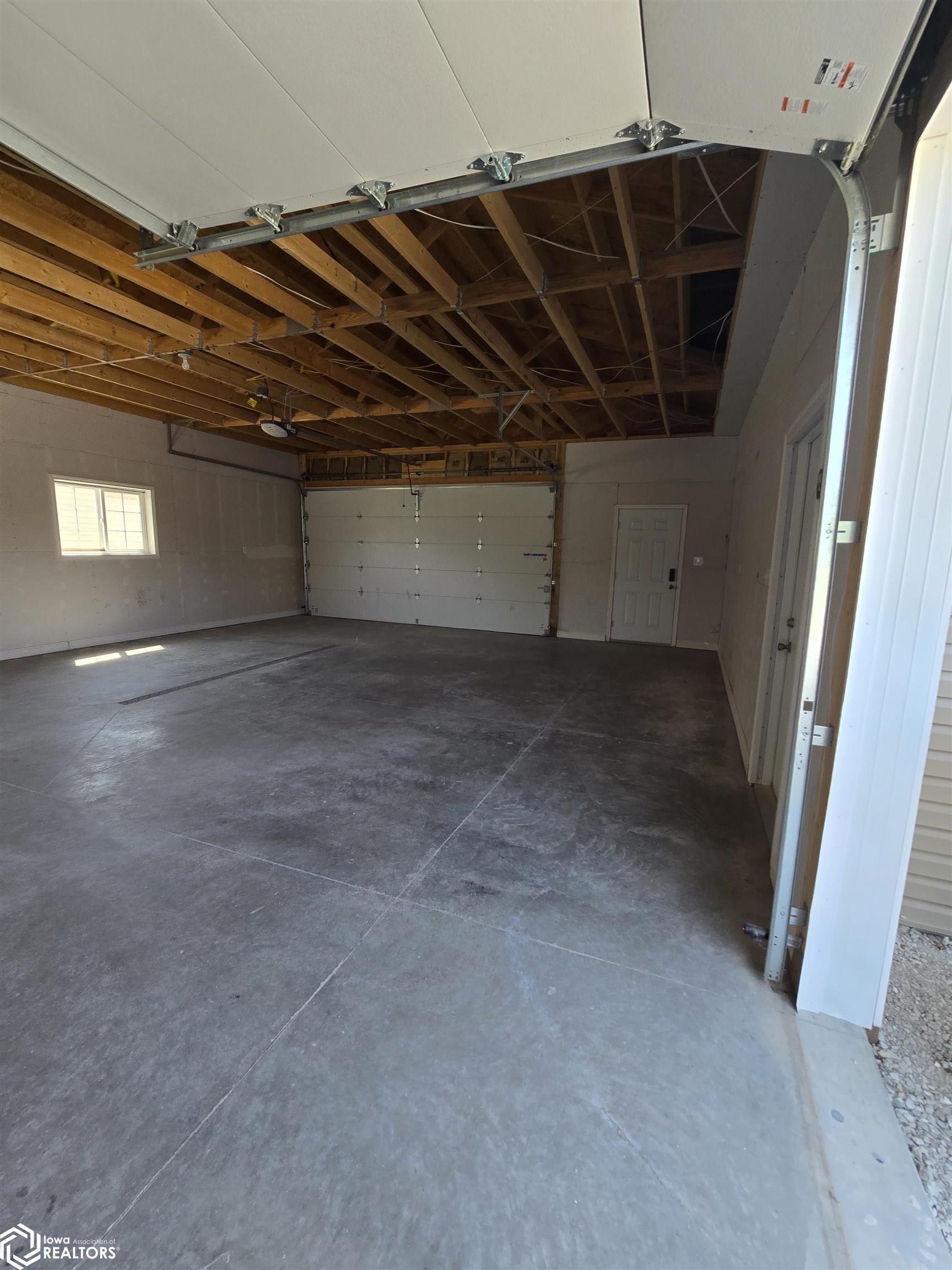1702 Pella Avenue, Oskaloosa, Iowa image 29