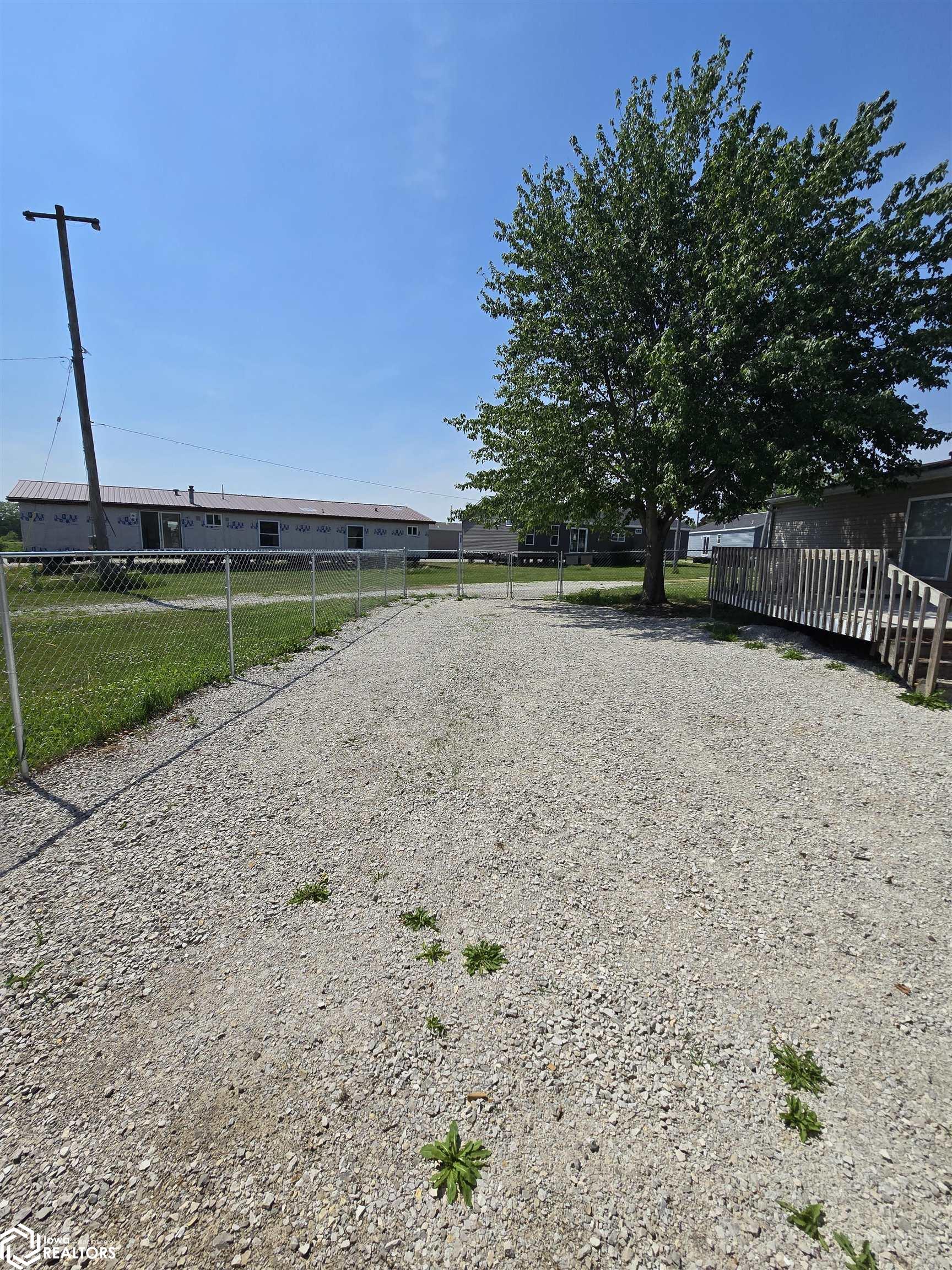 1702 Pella Avenue, Oskaloosa, Iowa image 30