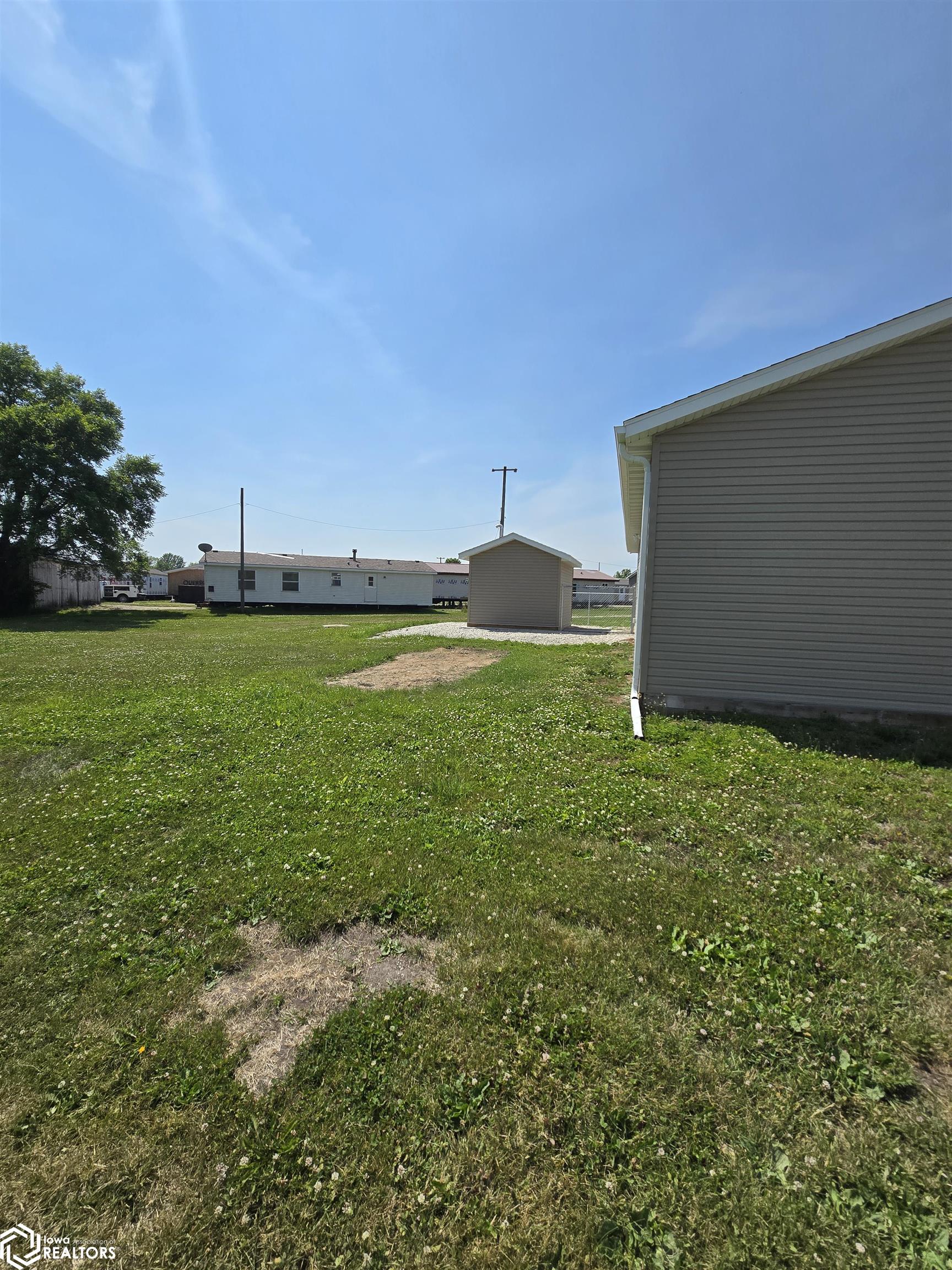 1702 Pella Avenue, Oskaloosa, Iowa image 34