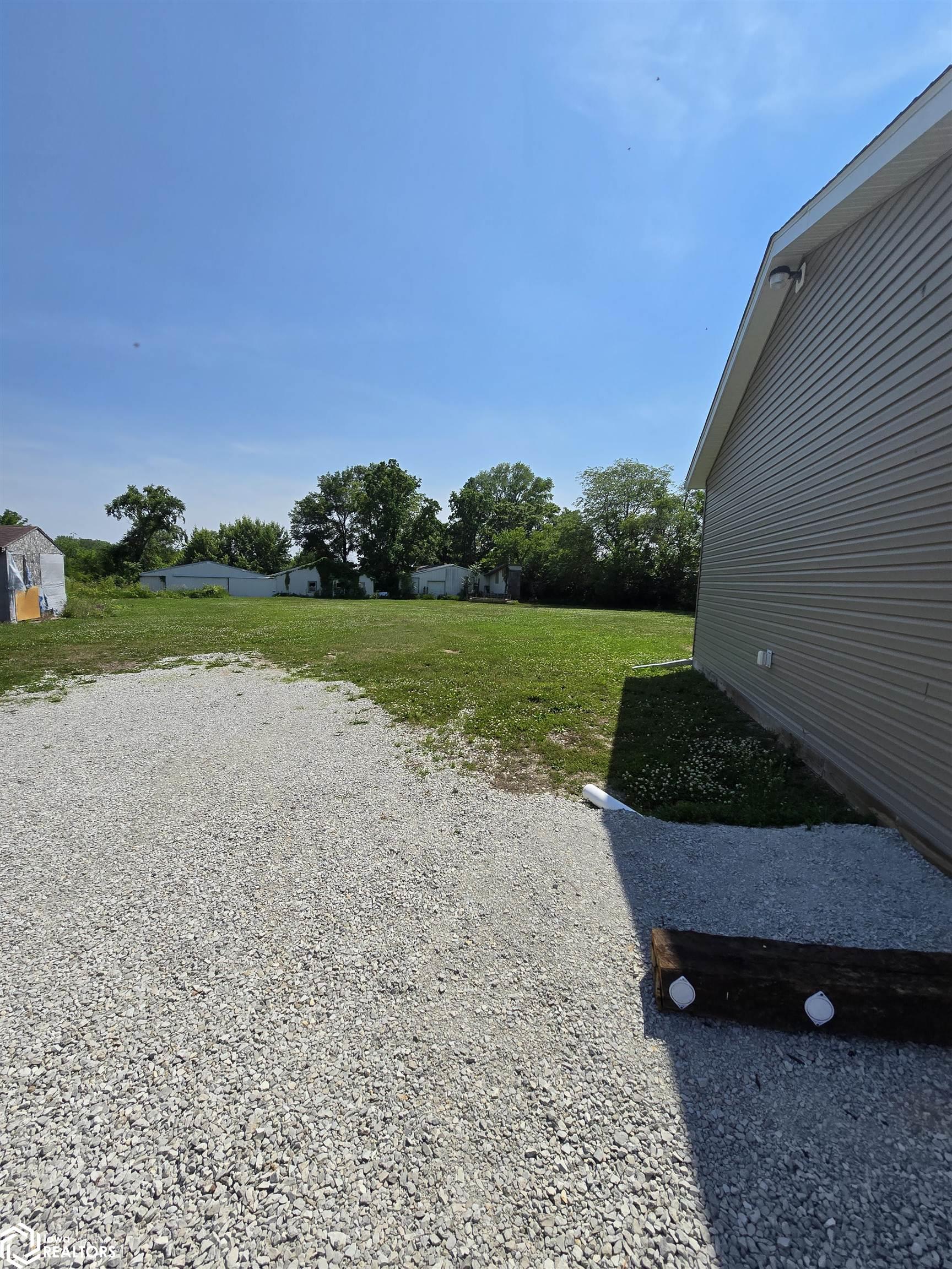 1702 Pella Avenue, Oskaloosa, Iowa image 35