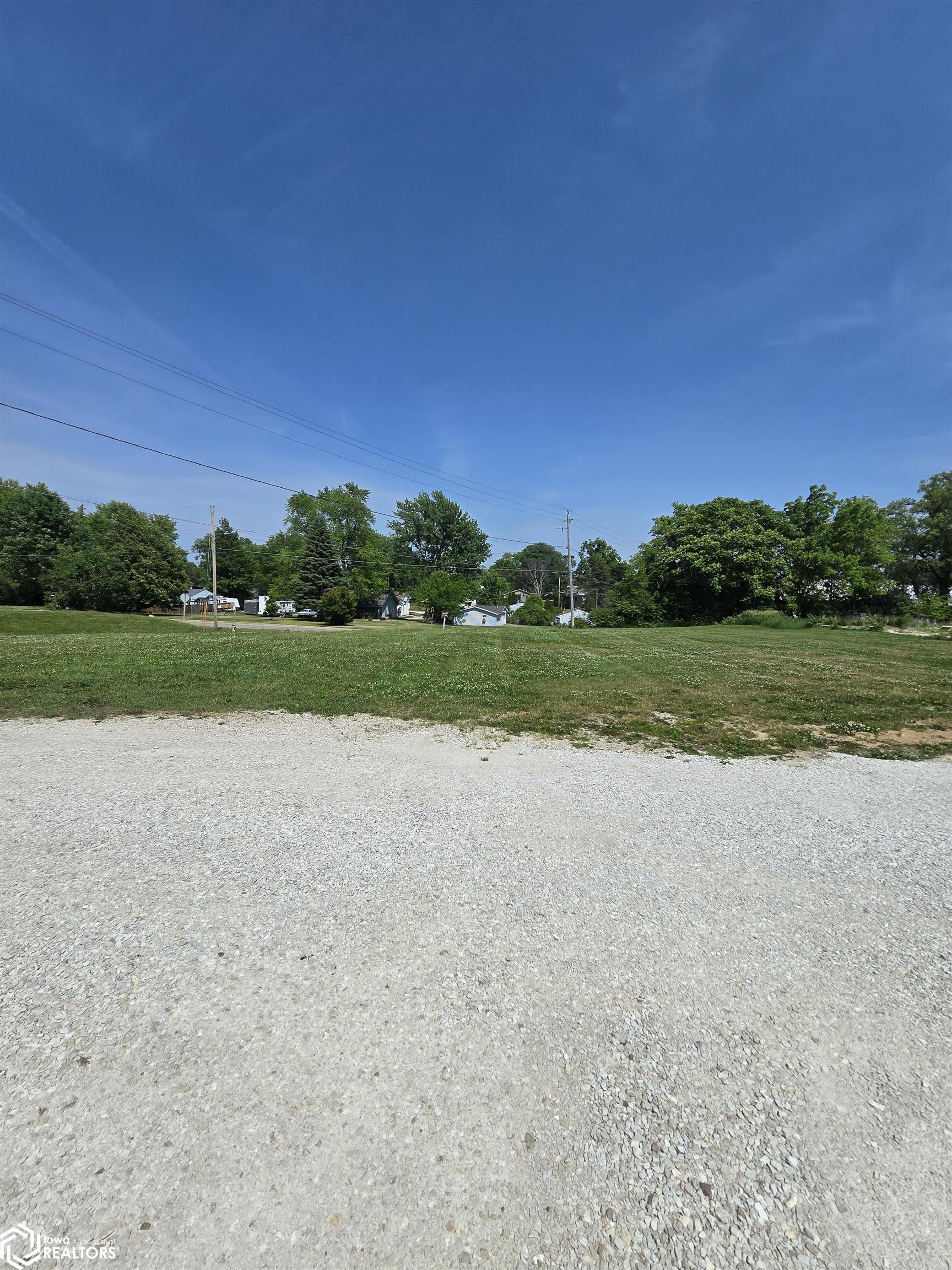 1702 Pella Avenue, Oskaloosa, Iowa image 37