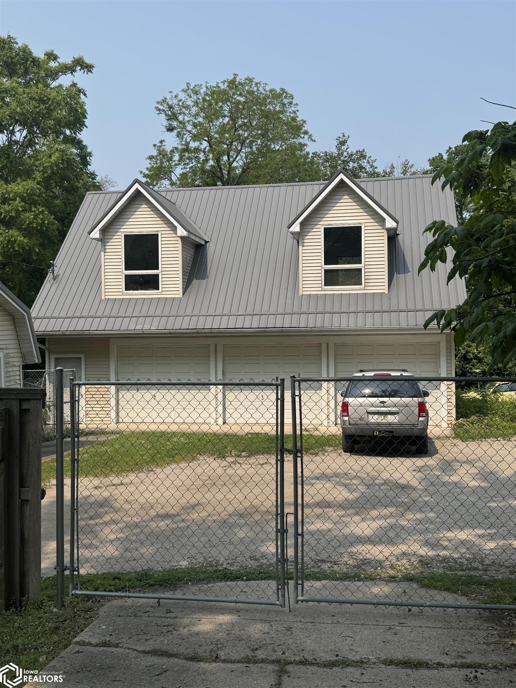 615 N Court Street, Ottumwa, Iowa image 20