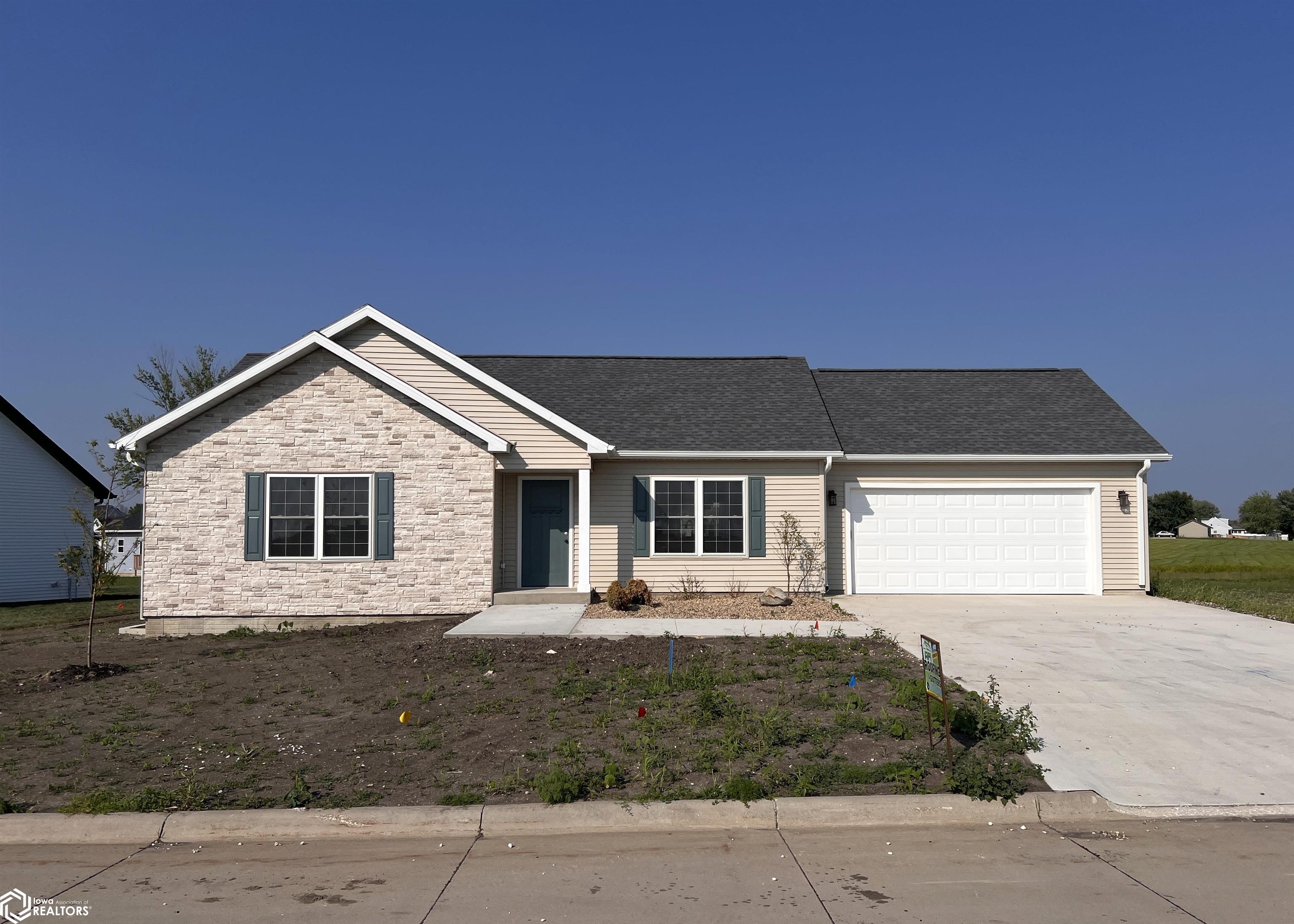 1005 Lewis Drive, Webster City, Iowa image 1
