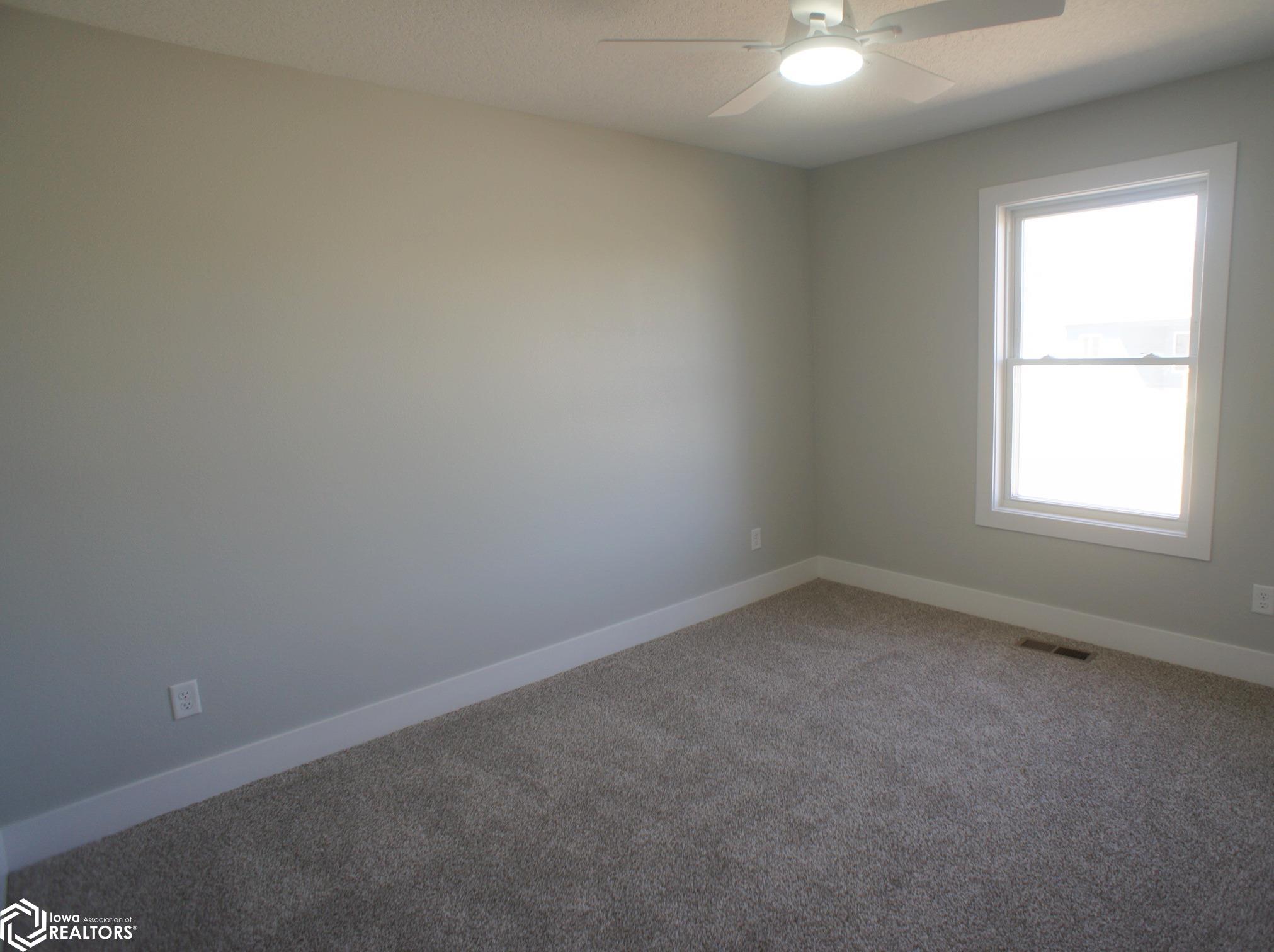 1005 Lewis Drive, Webster City, Iowa image 12