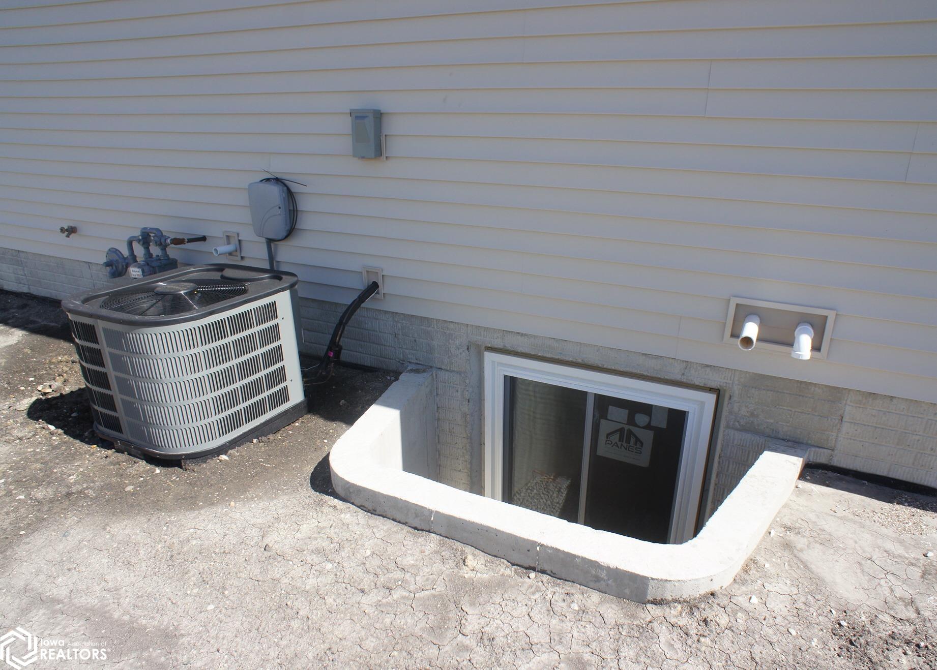 1005 Lewis Drive, Webster City, Iowa image 27