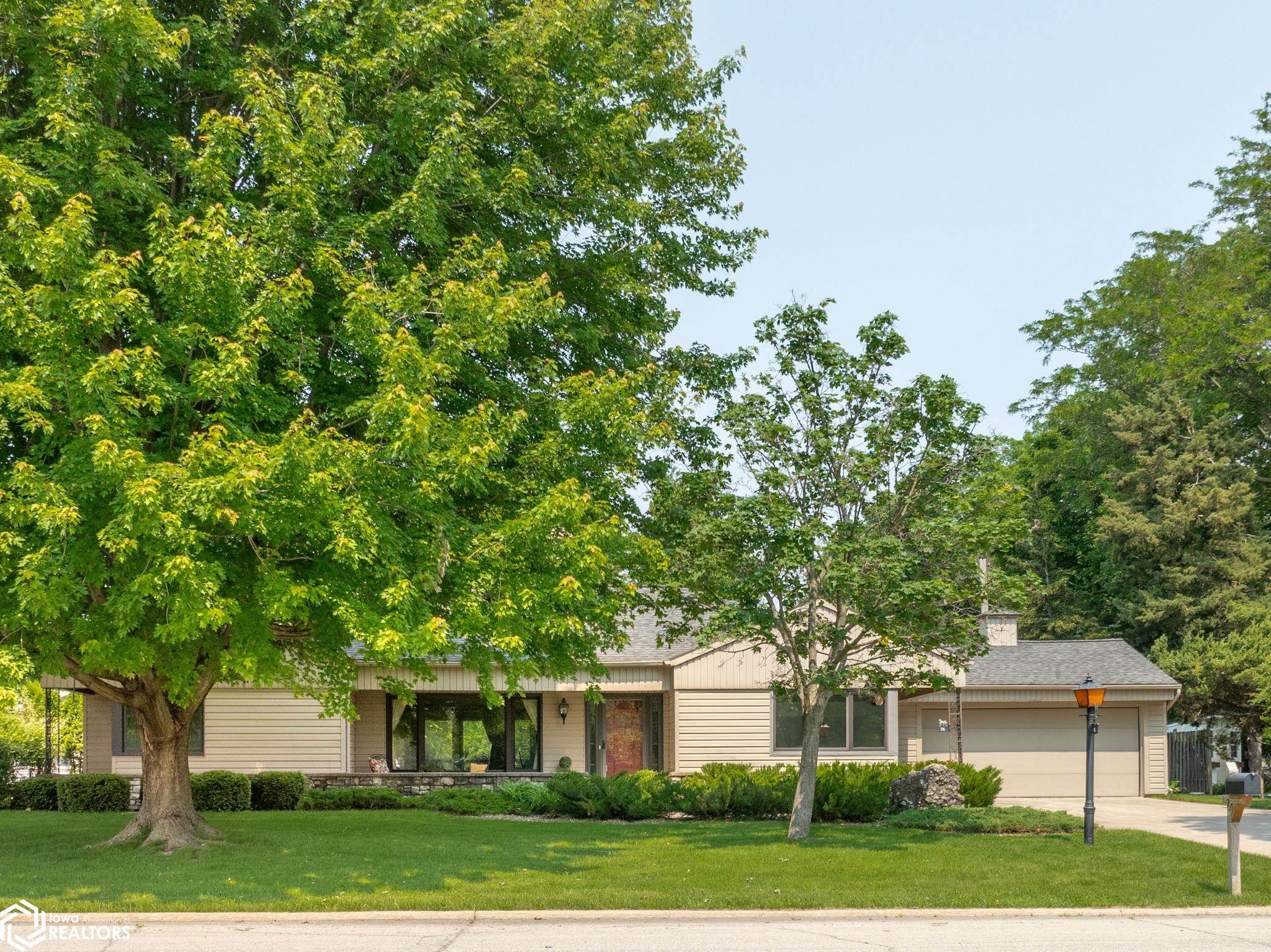 76 Brook Terrace, Mason City, Iowa image 1